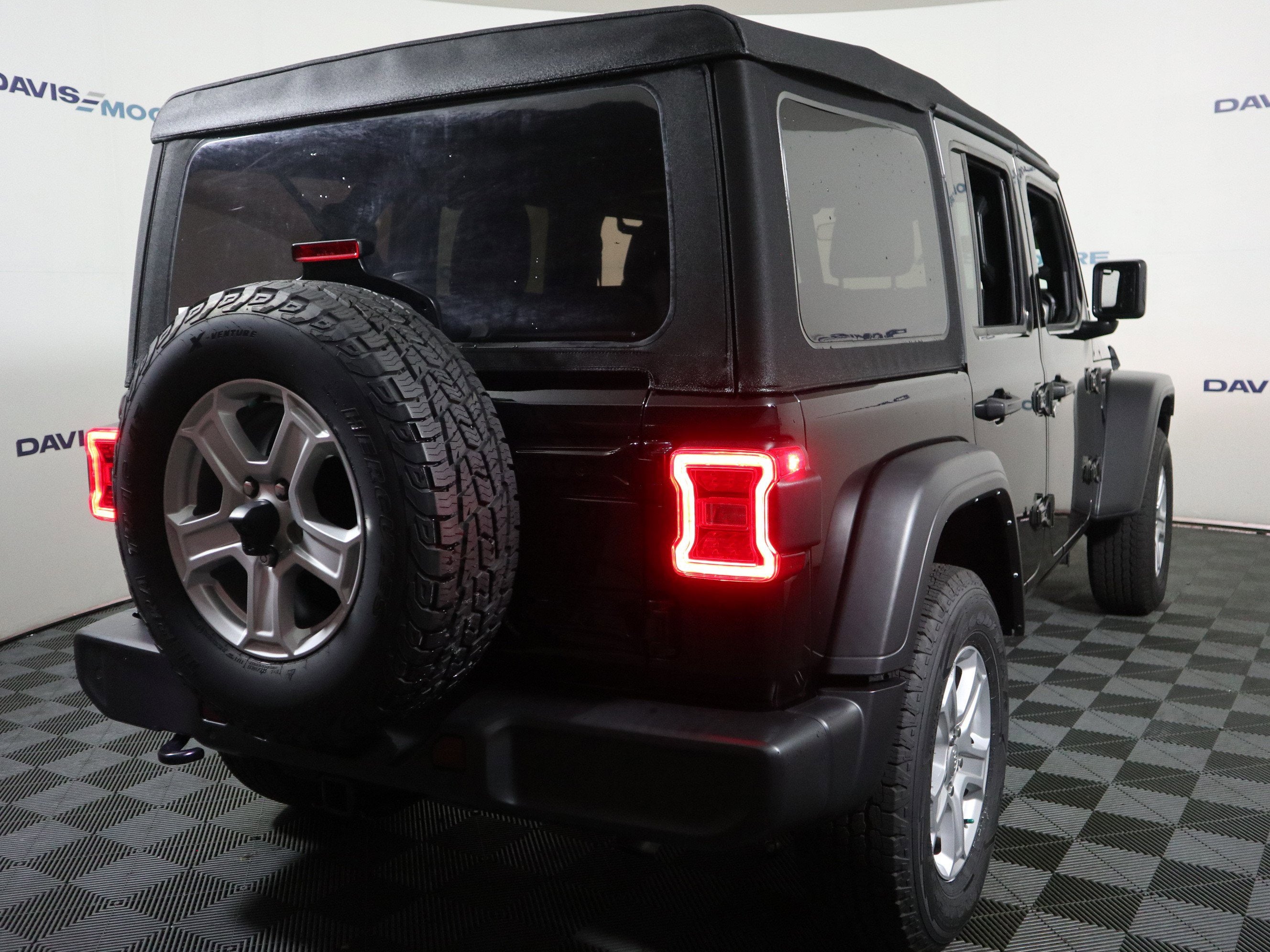 2022 Jeep Wrangler Sport S