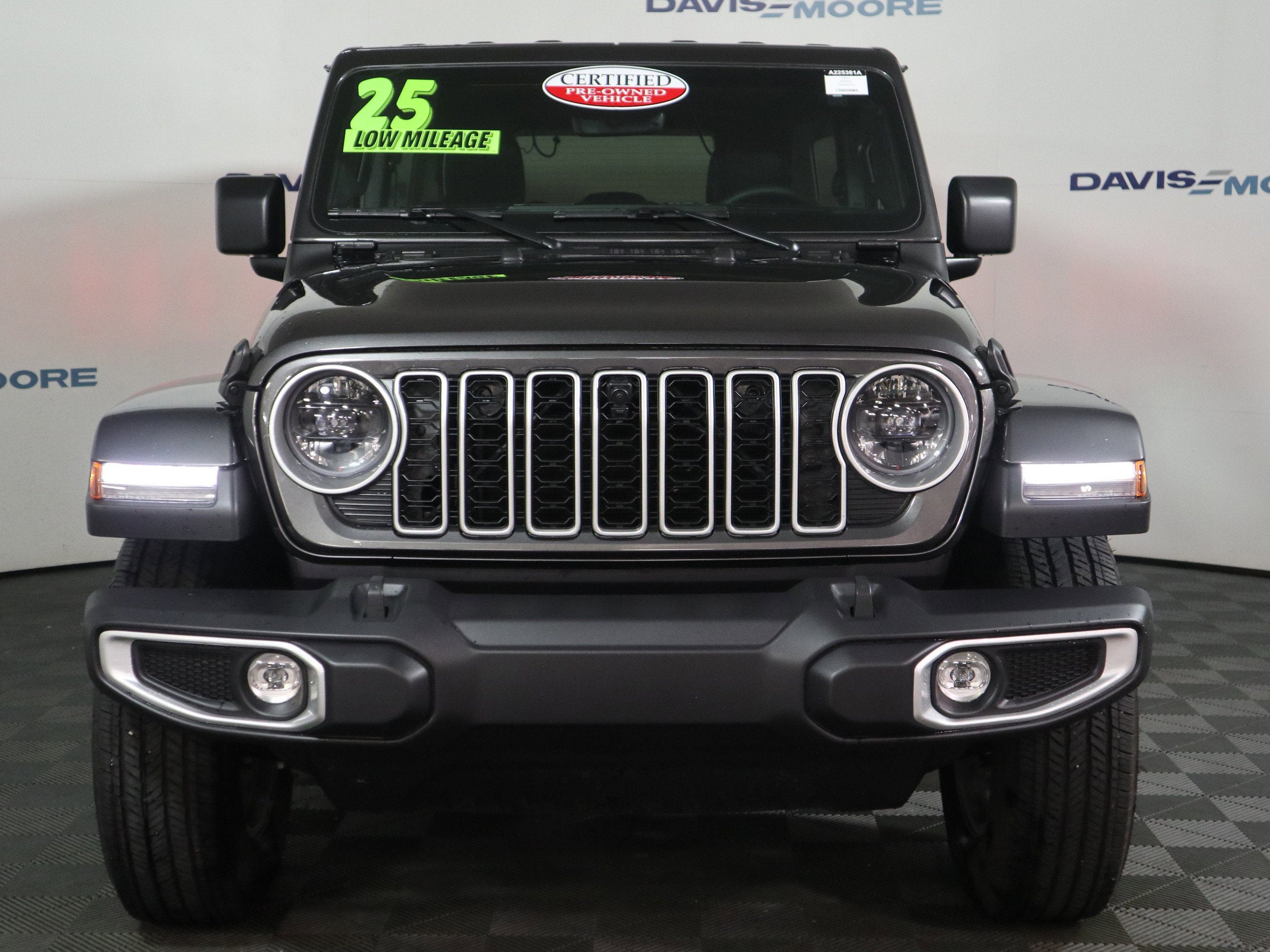 2025 Jeep Wrangler Sahara