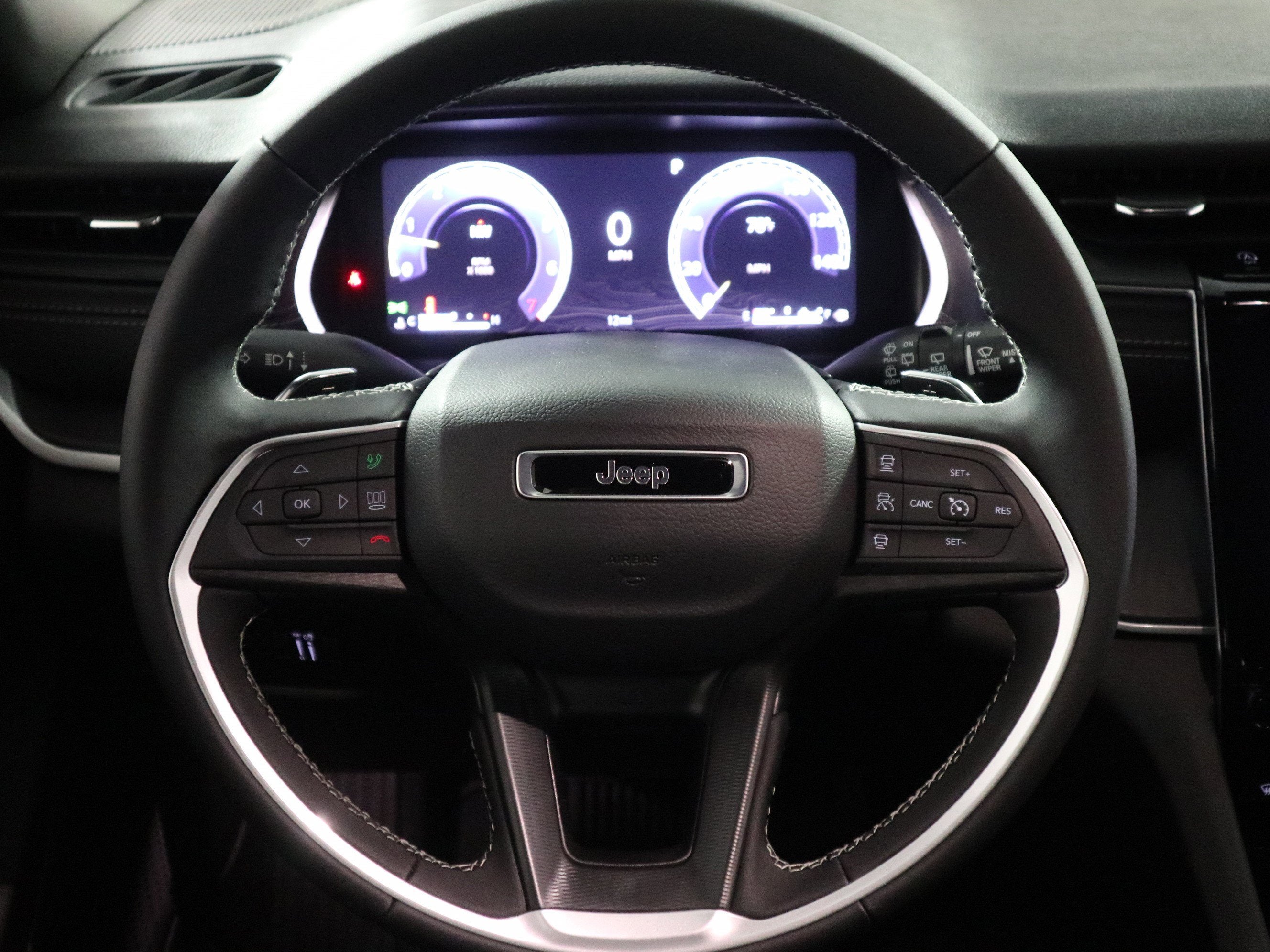 2026 Jeep Grand Cherokee Laredo