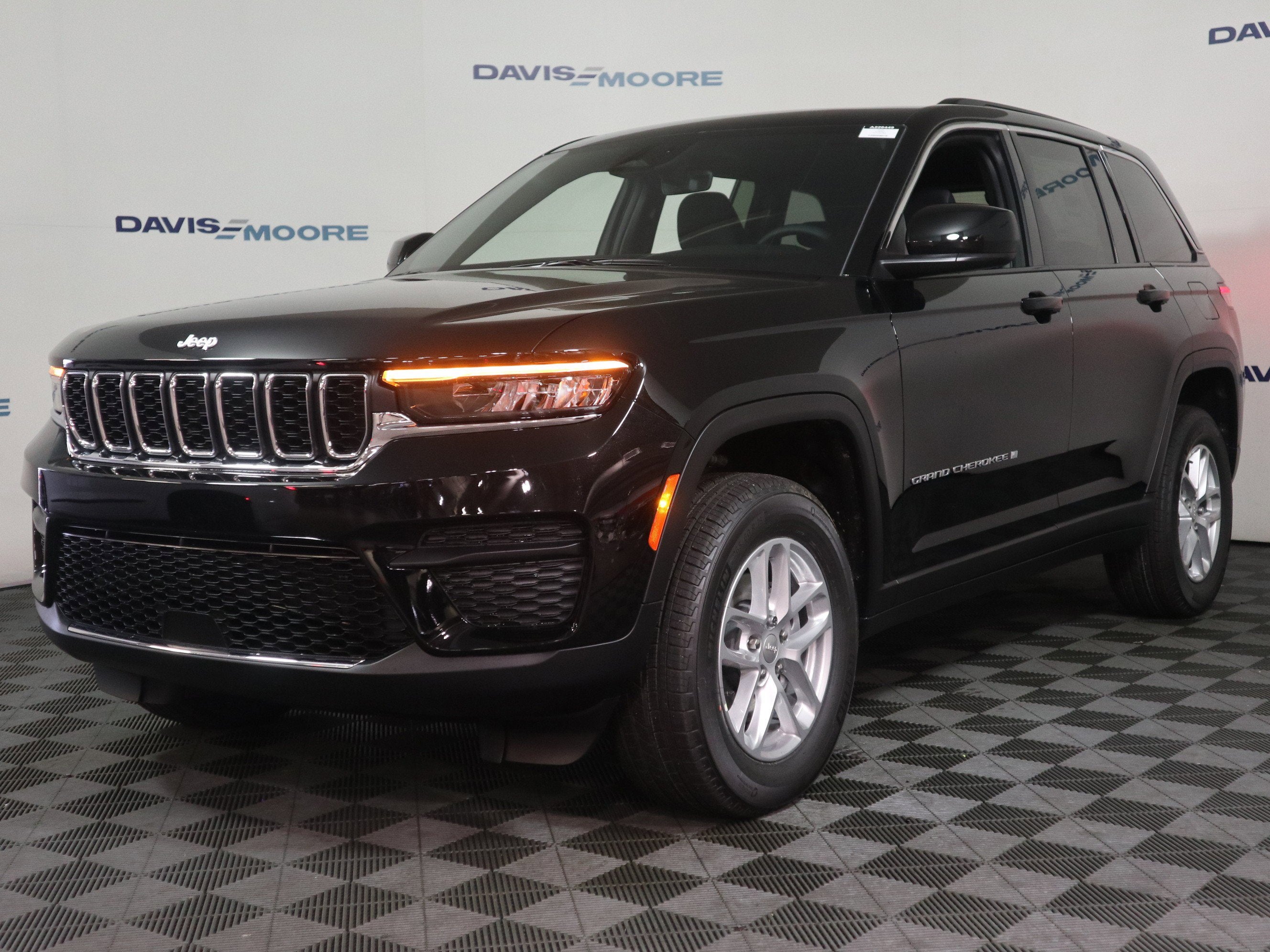 2026 Jeep Grand Cherokee Laredo X