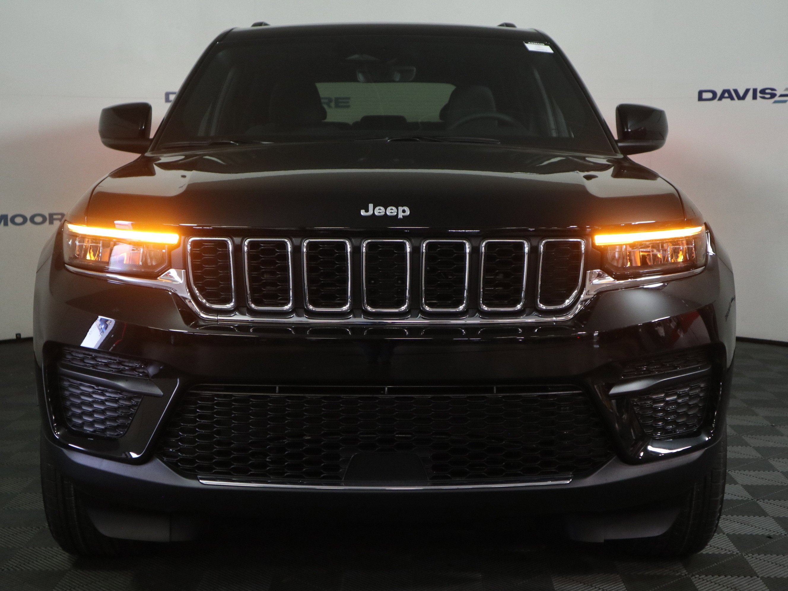 2026 Jeep Grand Cherokee Laredo X