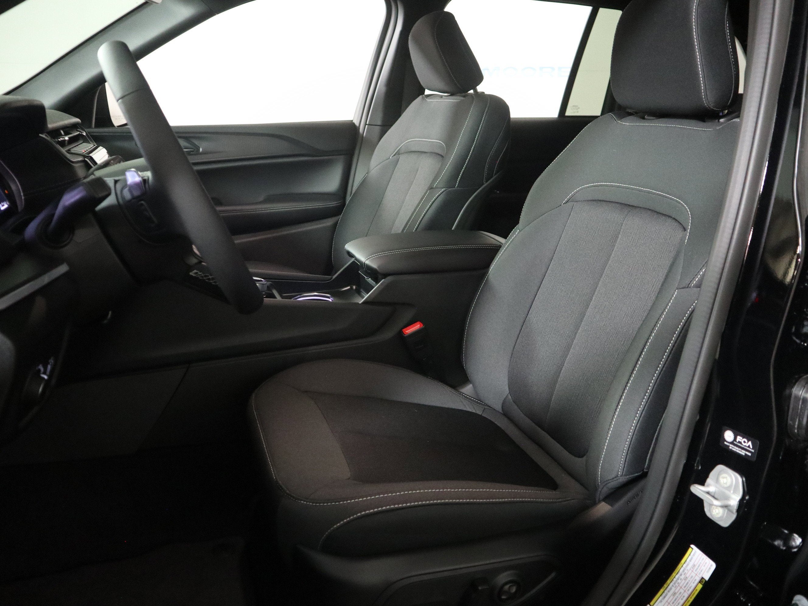 2026 Jeep Grand Cherokee Laredo X