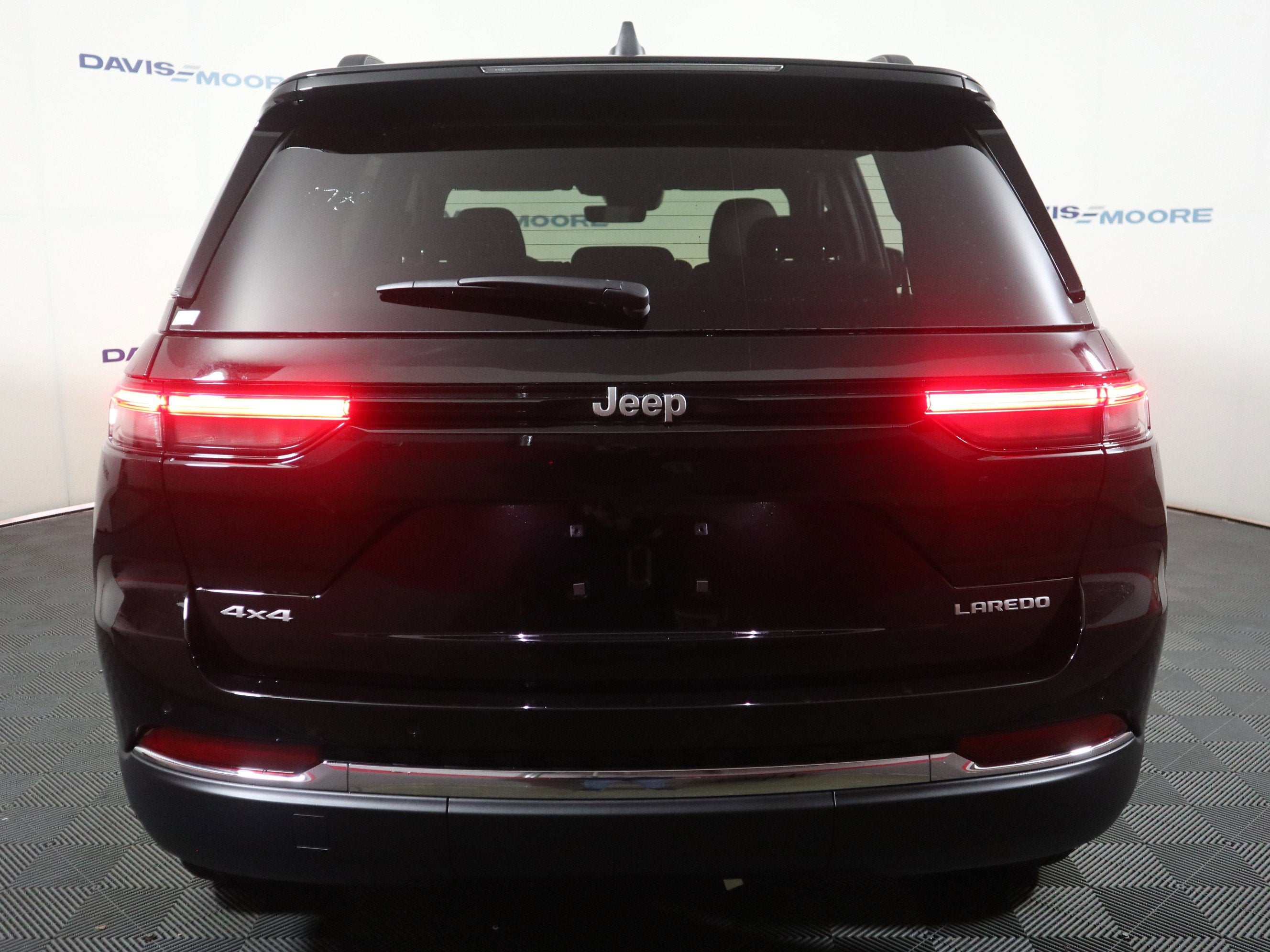 2026 Jeep Grand Cherokee Laredo X