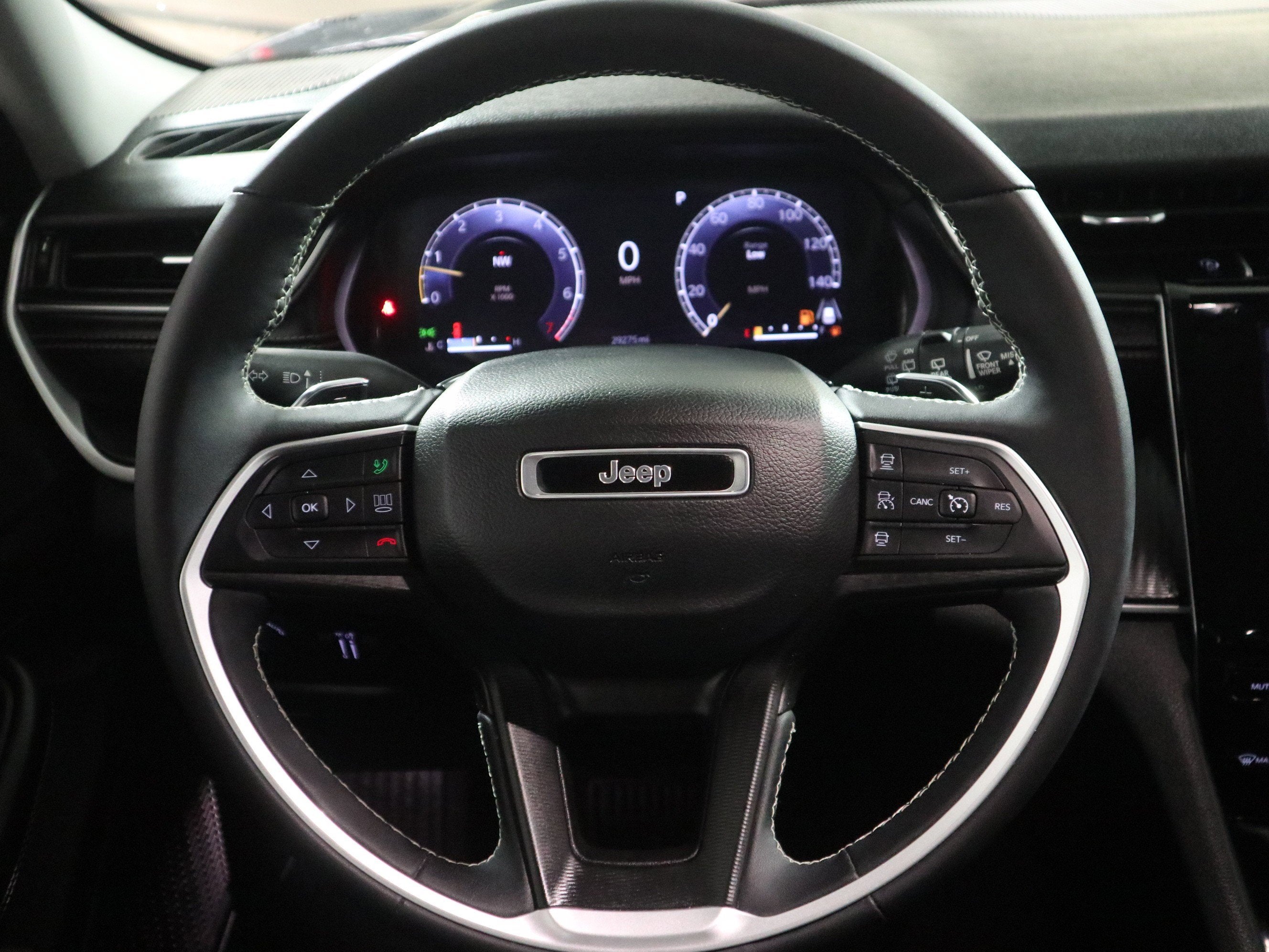 2023 Jeep Grand Cherokee Laredo