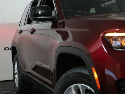 2026 Jeep Grand Cherokee Laredo