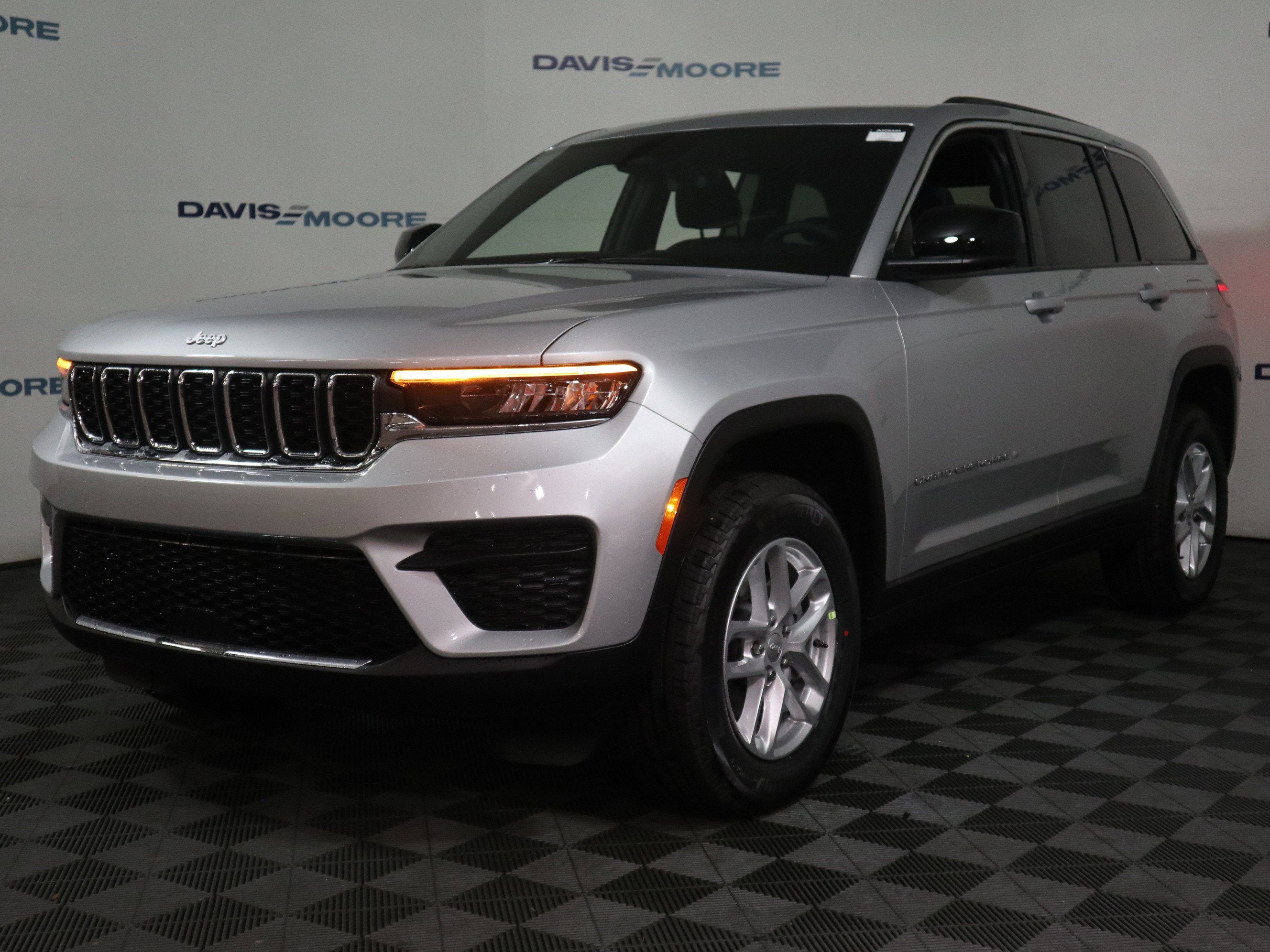2026 Jeep Grand Cherokee Laredo X