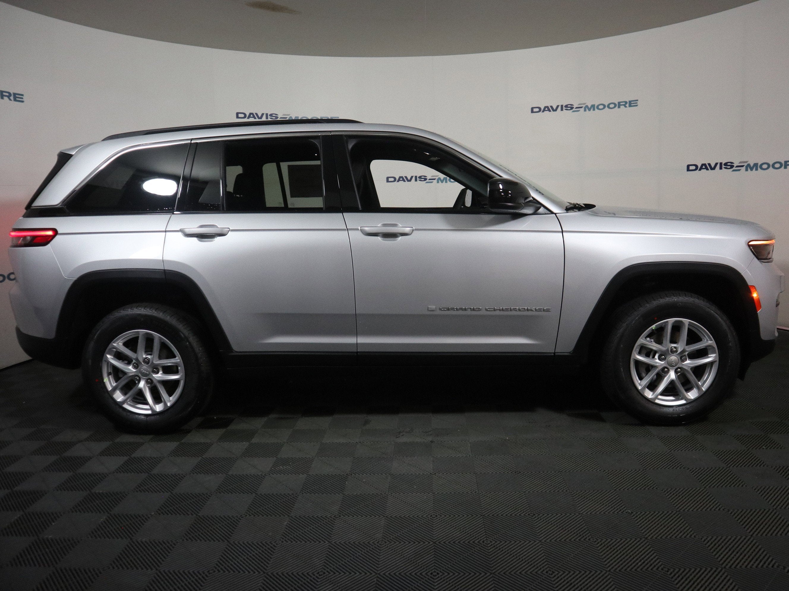 2026 Jeep Grand Cherokee Laredo X