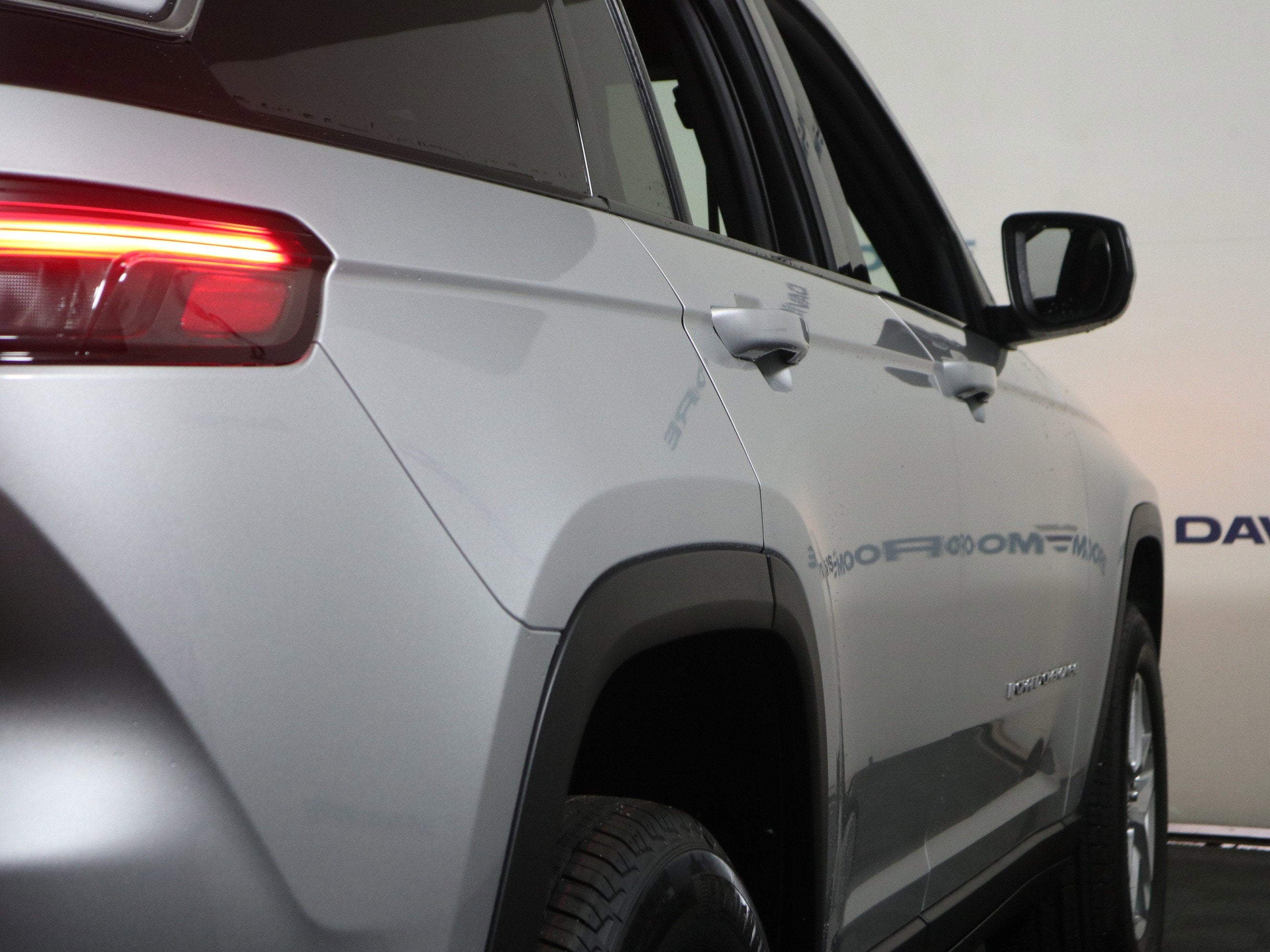 2026 Jeep Grand Cherokee Laredo X