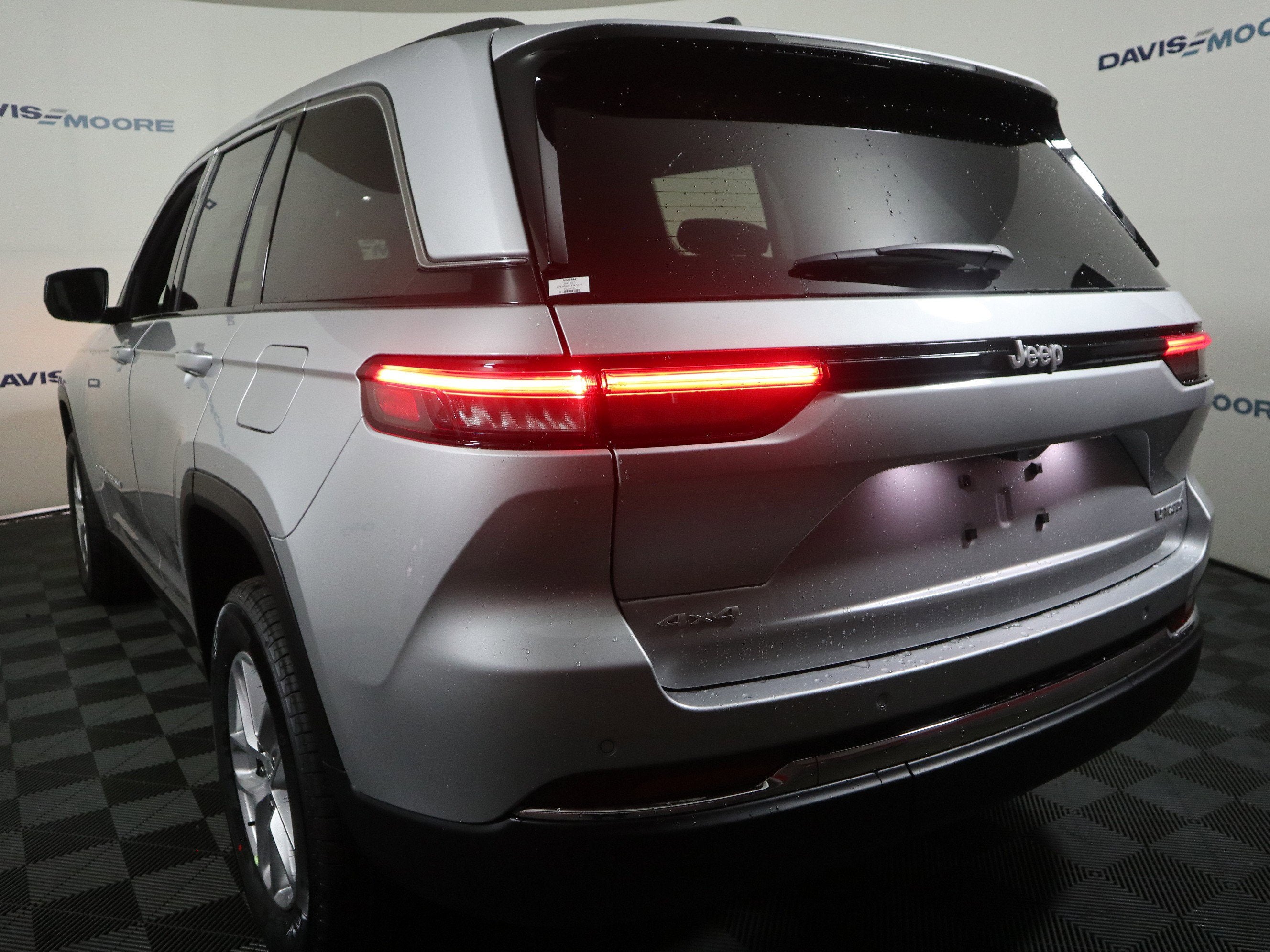 2026 Jeep Grand Cherokee Laredo X