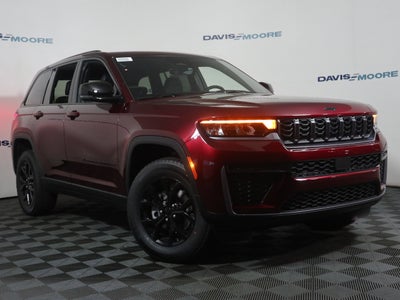 2026 Jeep Grand Cherokee Laredo