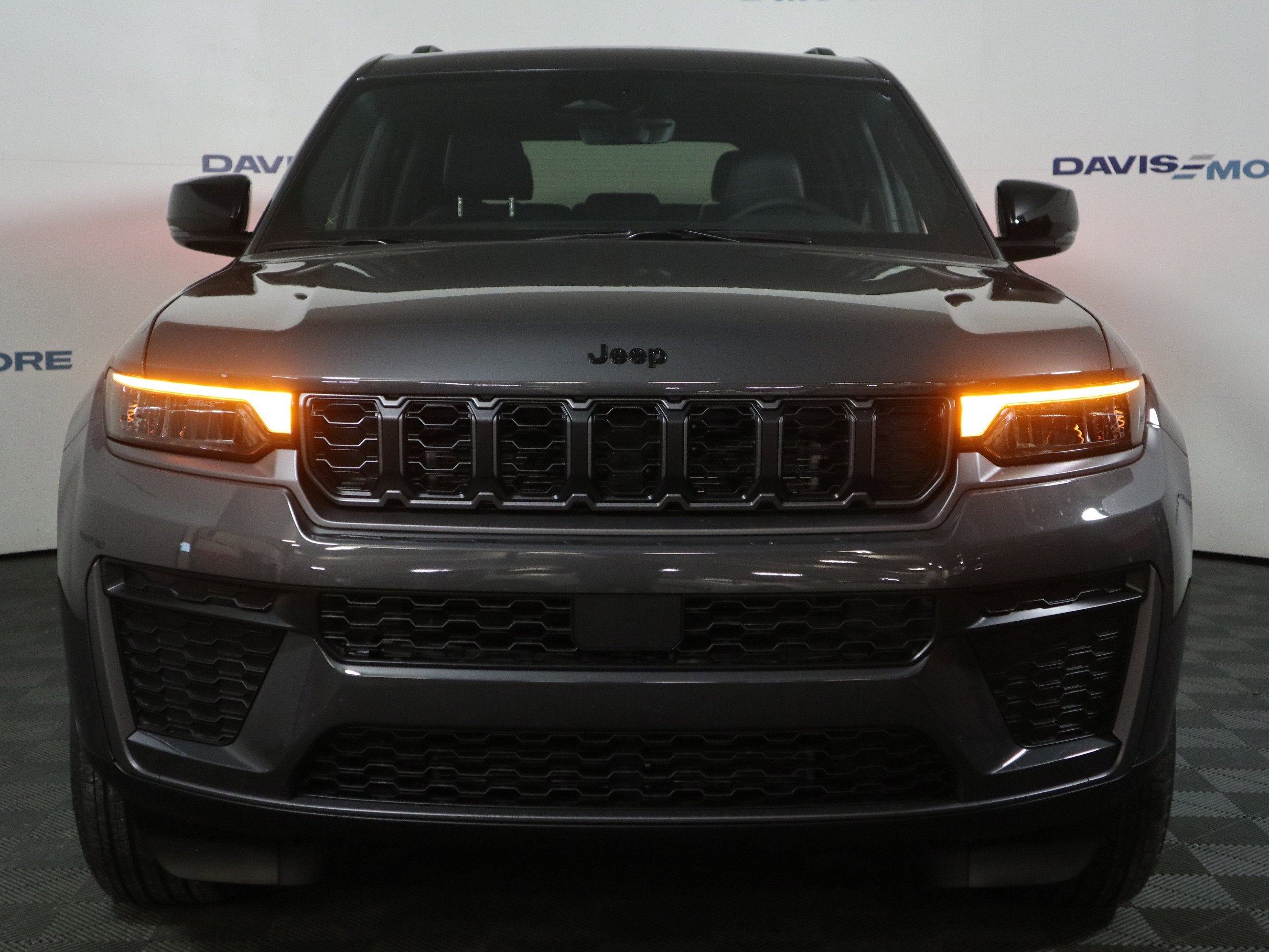 2026 Jeep Grand Cherokee Altitude