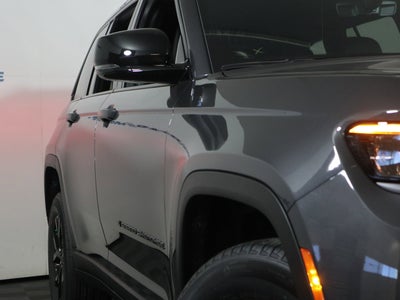 2026 Jeep Grand Cherokee Altitude