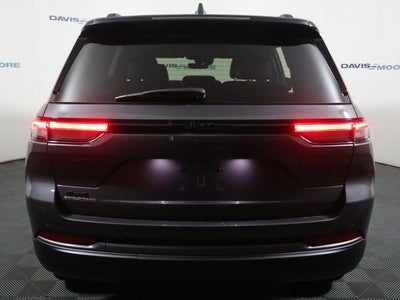 2026 Jeep Grand Cherokee Altitude