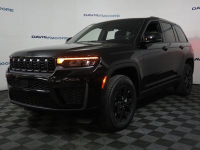 2026 Jeep Grand Cherokee Laredo