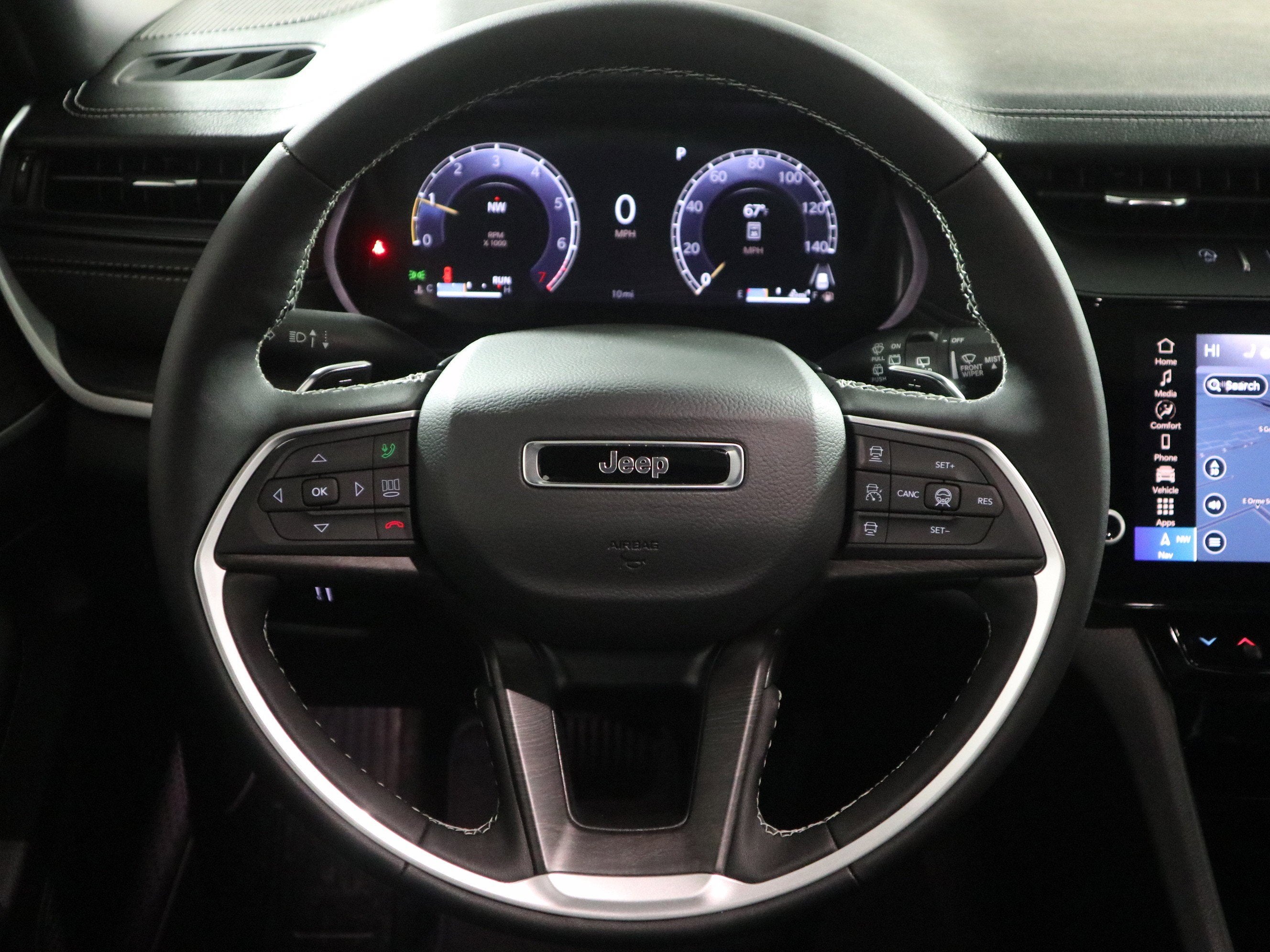 2026 Jeep Grand Cherokee Laredo