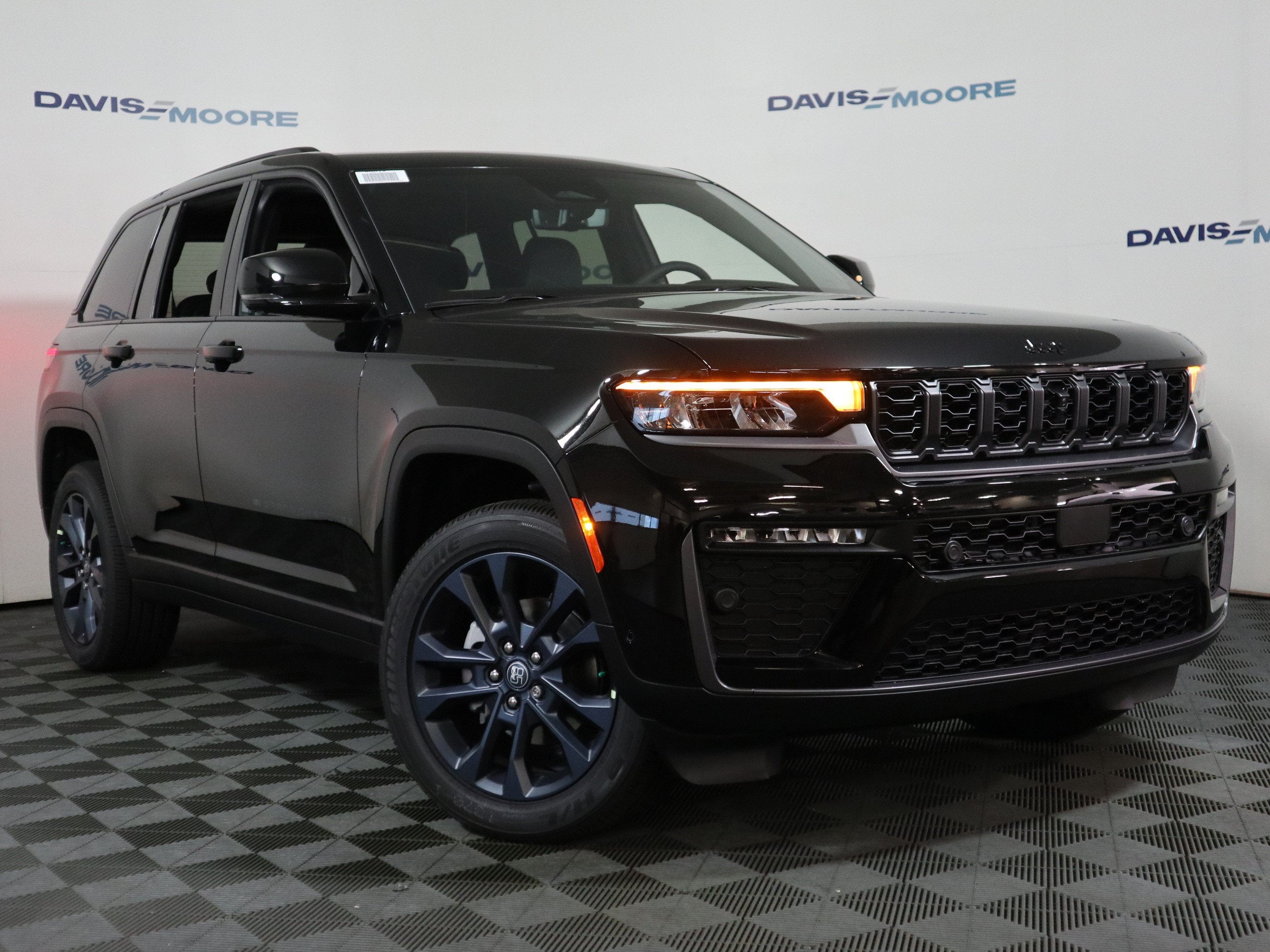 2026 Jeep Grand Cherokee 85th Anniversary Edition 4x4