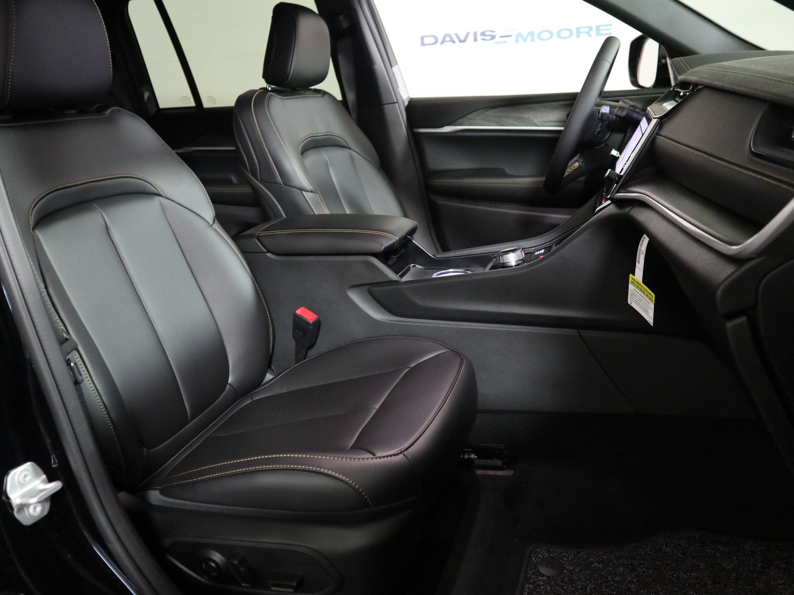 2026 Jeep Grand Cherokee 85th Anniversary Edition 4x4