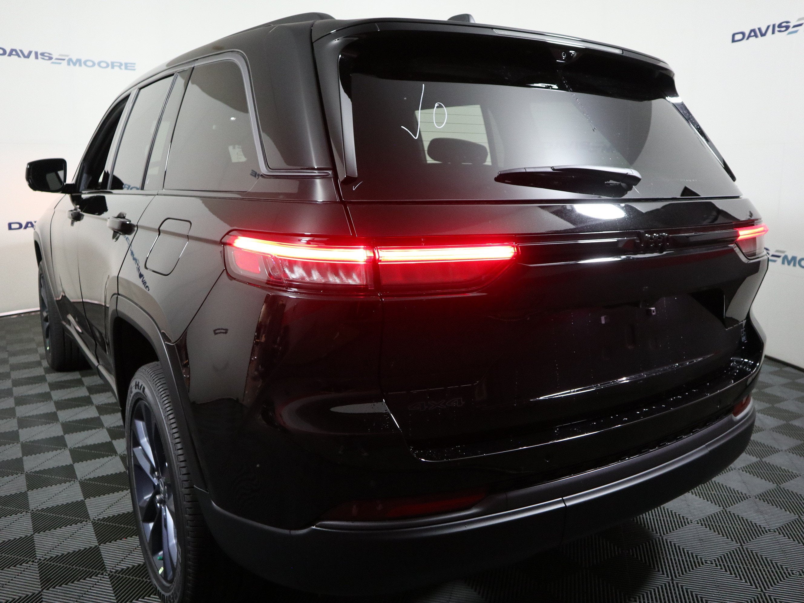 2026 Jeep Grand Cherokee 85th Anniversary Edition 4x4