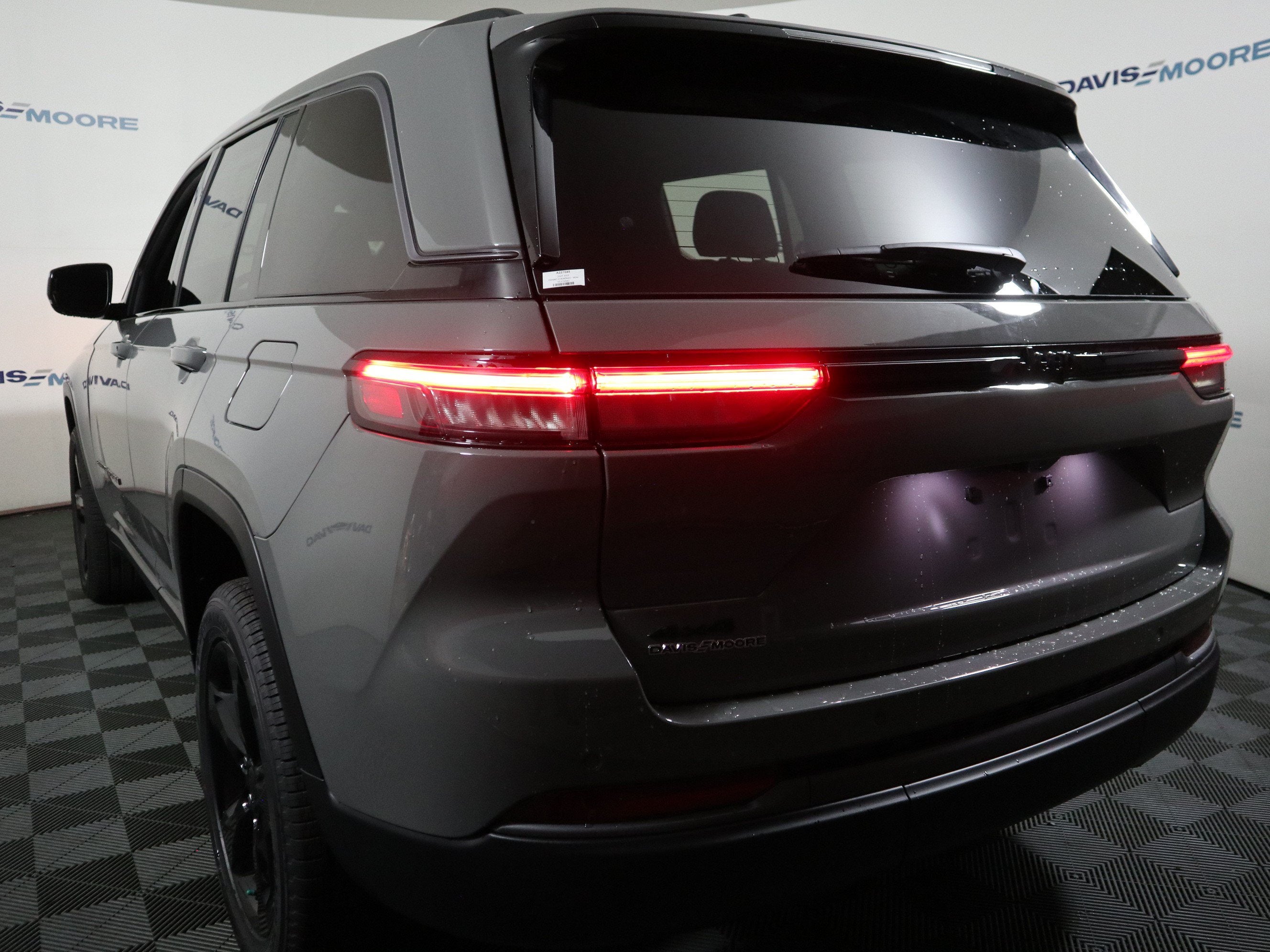2027 Jeep Grand Cherokee Limited
