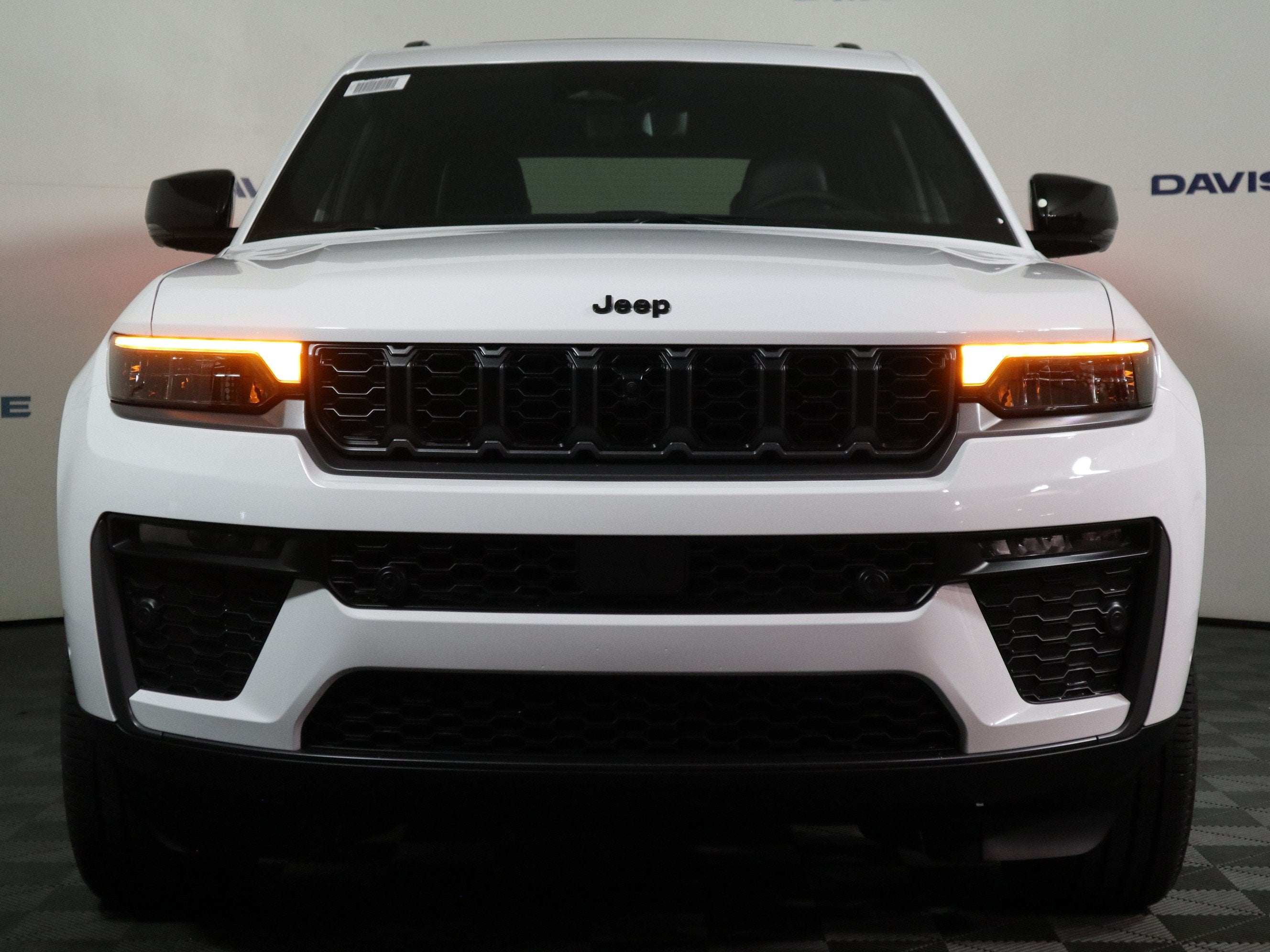 2026 Jeep Grand Cherokee 85th Anniversary Edition 4x4