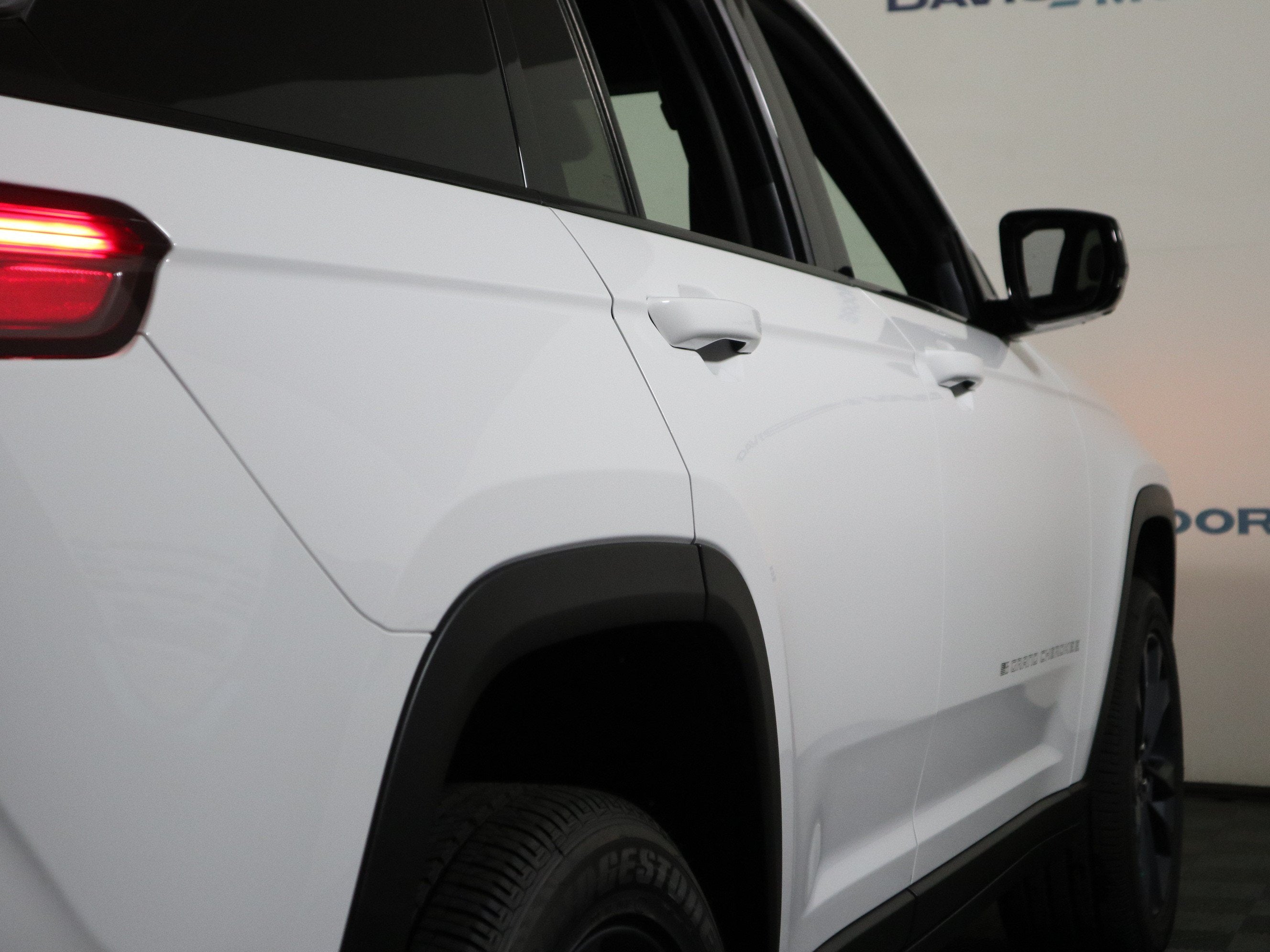 2026 Jeep Grand Cherokee 85th Anniversary Edition 4x4