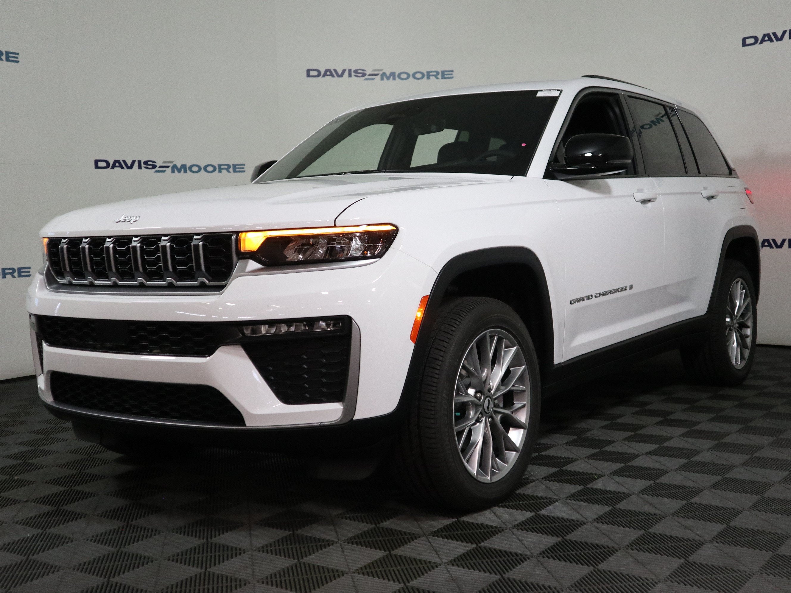 2027 Jeep Grand Cherokee Limited