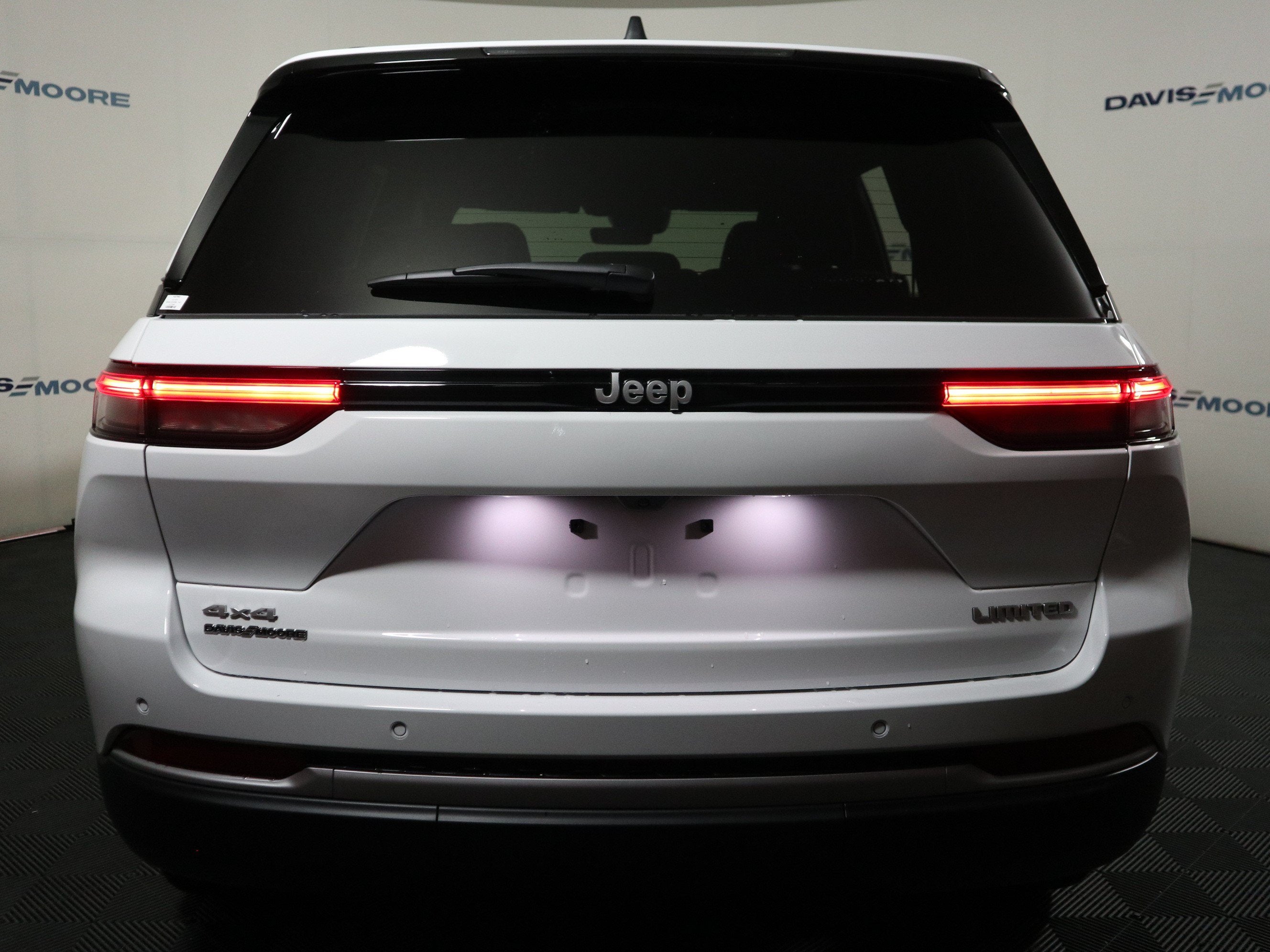 2027 Jeep Grand Cherokee Limited