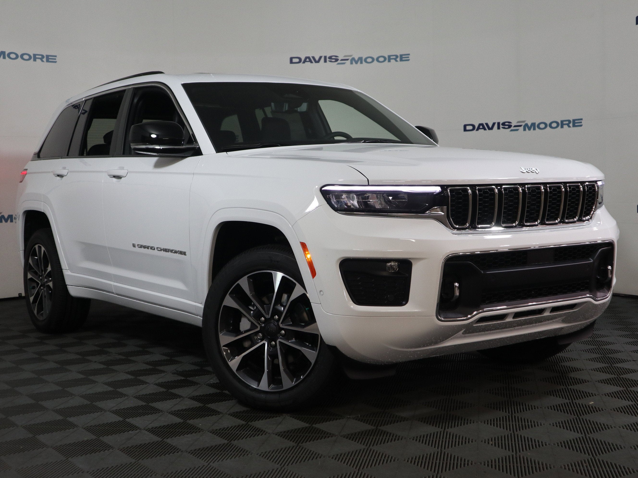 2025 Jeep Grand Cherokee Overland