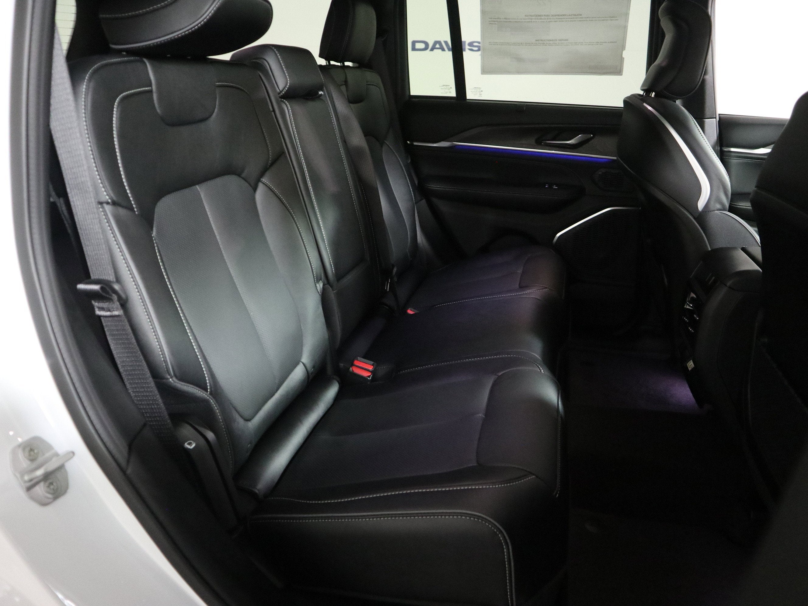 2025 Jeep Grand Cherokee Overland