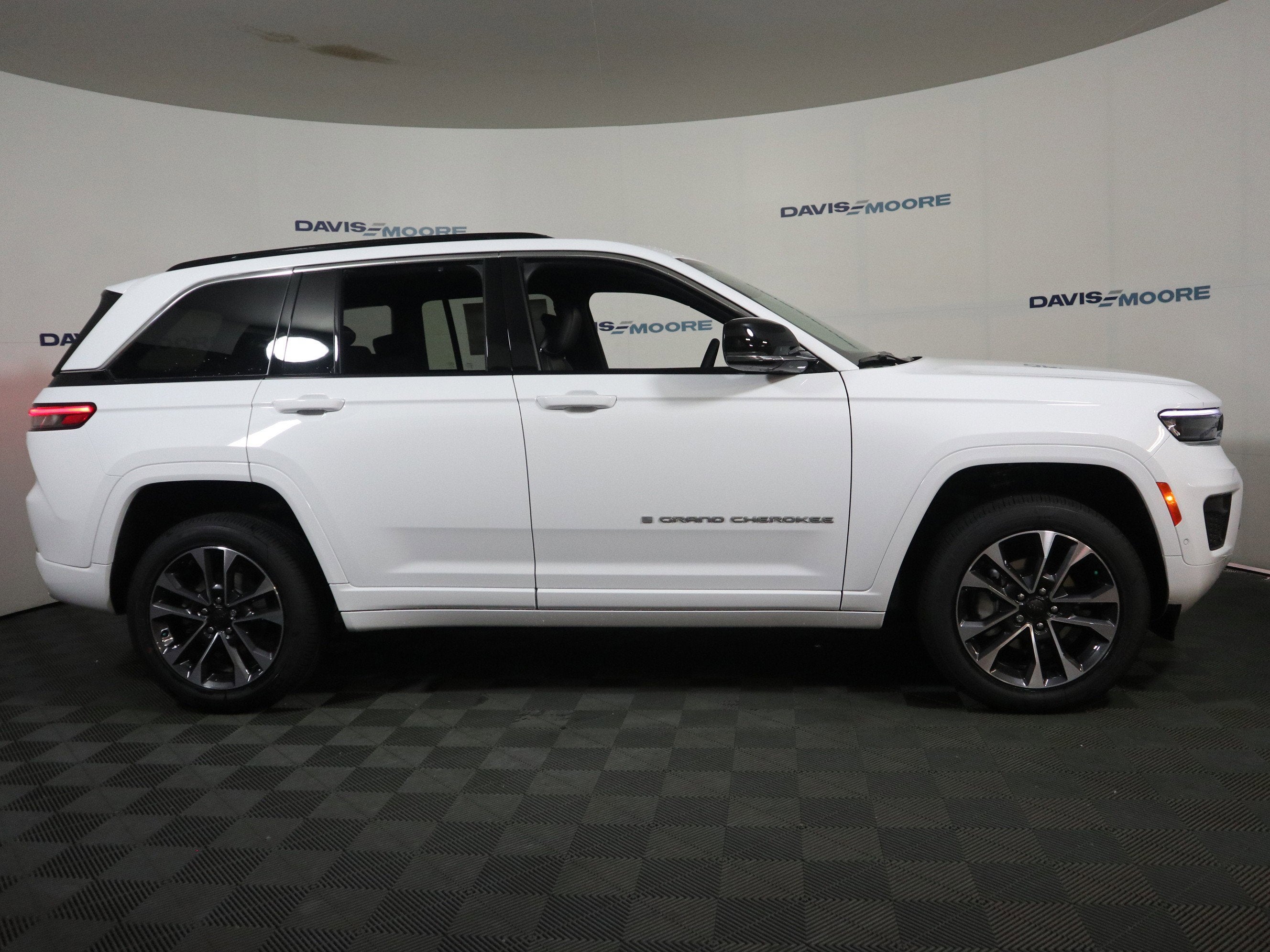 2025 Jeep Grand Cherokee Overland