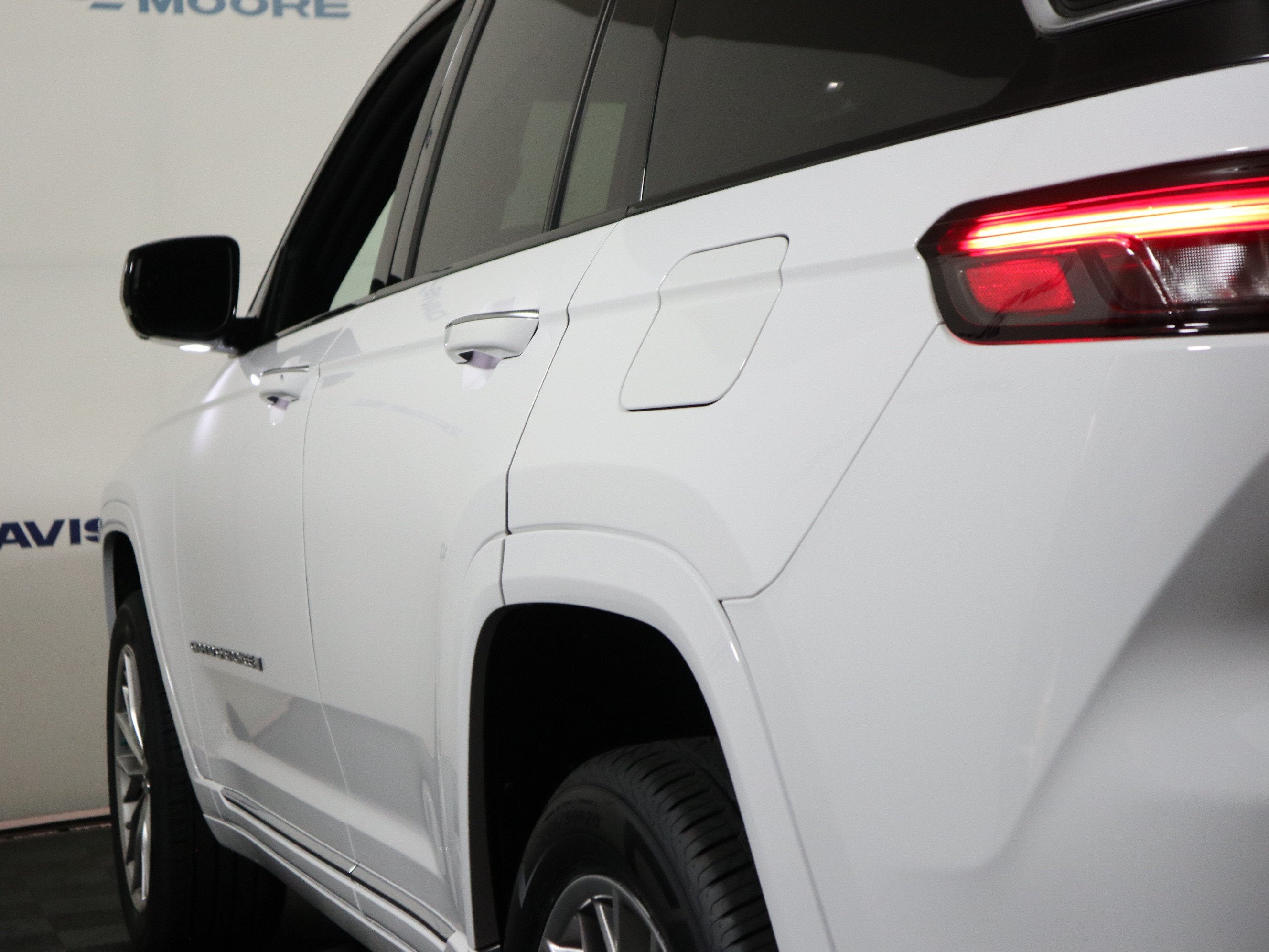 2022 Jeep Grand Cherokee Summit
