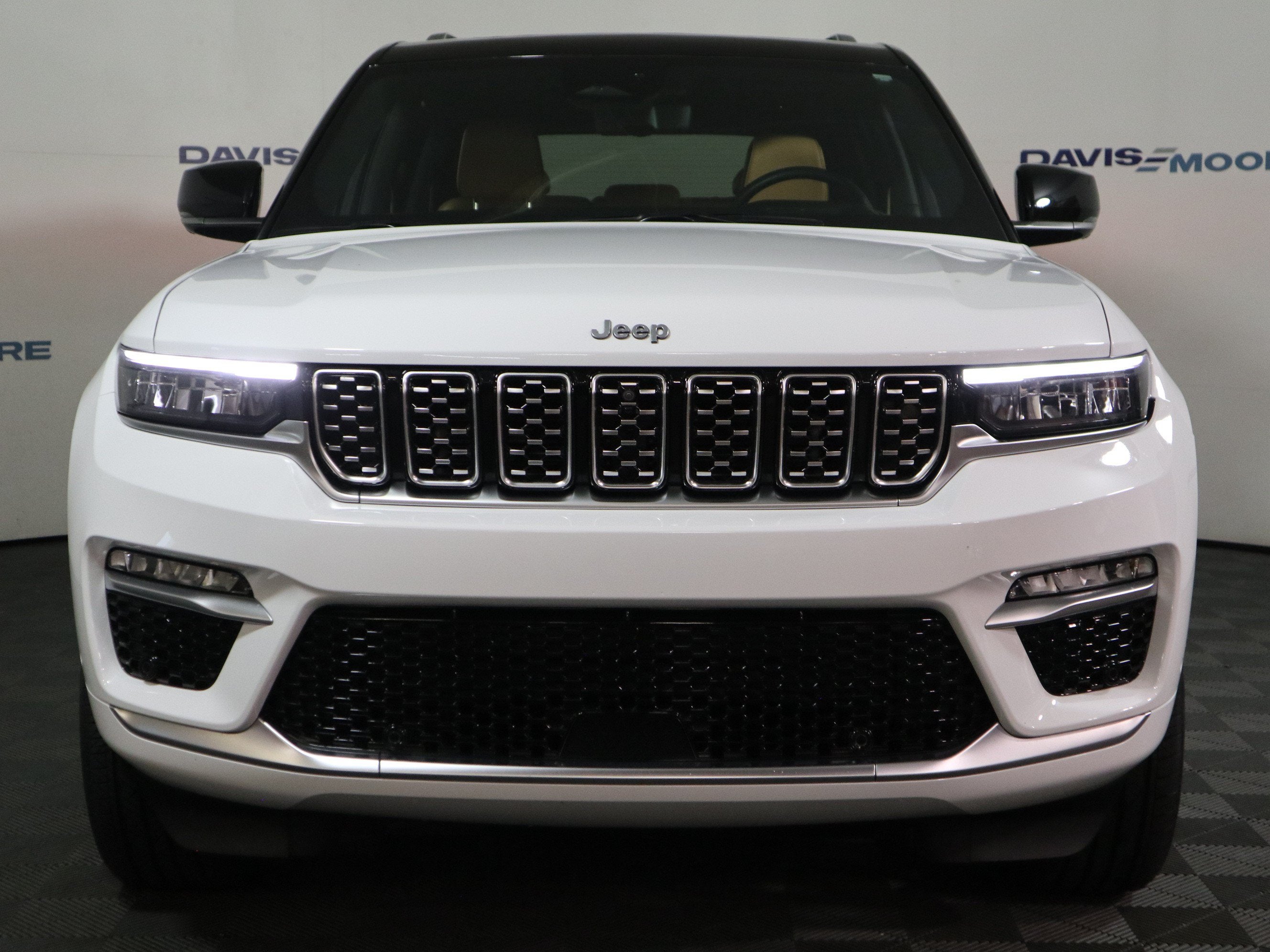 2022 Jeep Grand Cherokee Summit