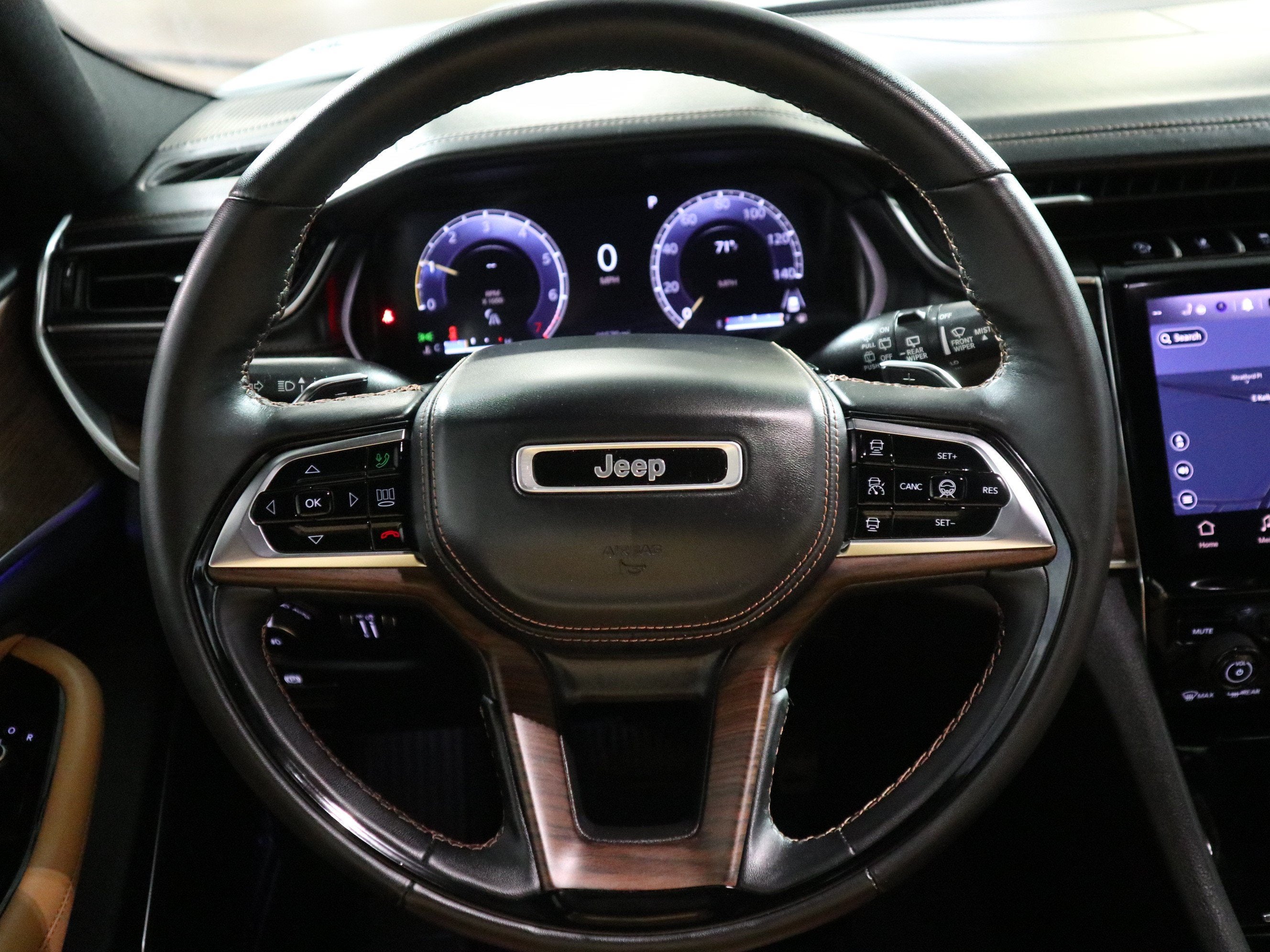 2022 Jeep Grand Cherokee Summit
