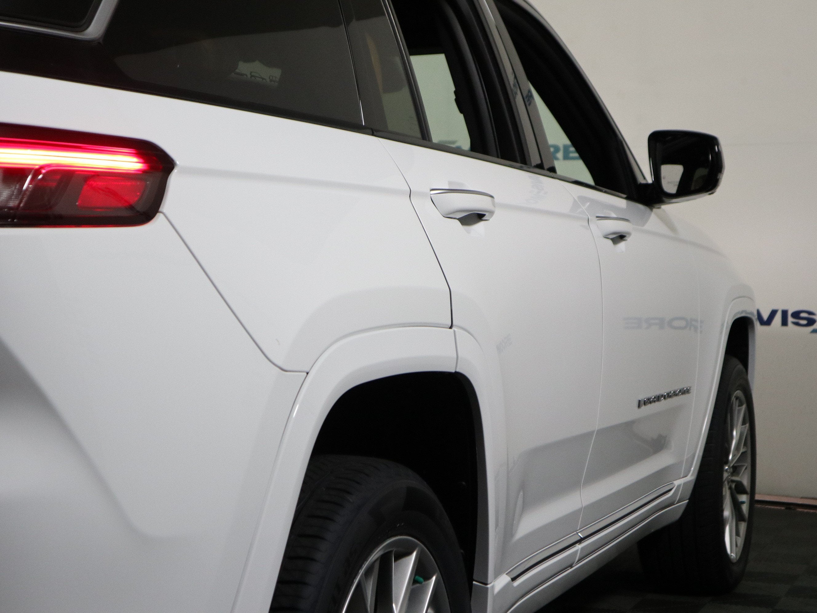 2022 Jeep Grand Cherokee Summit