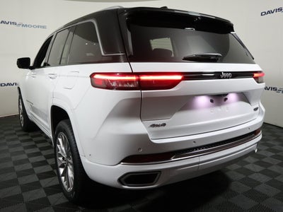 2022 Jeep Grand Cherokee Summit
