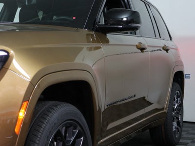 2027 Jeep Grand Cherokee Summit
