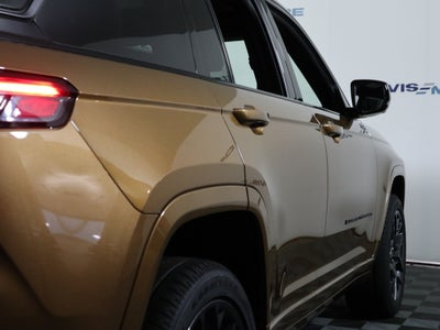 2027 Jeep Grand Cherokee Summit