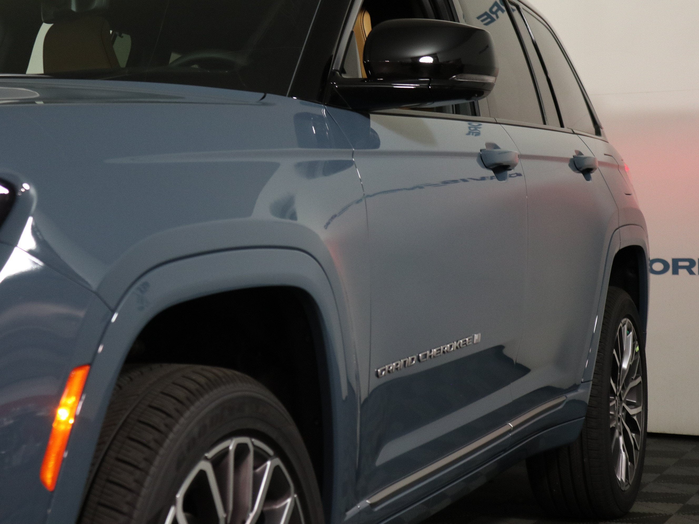 2026 Jeep Grand Cherokee Summit