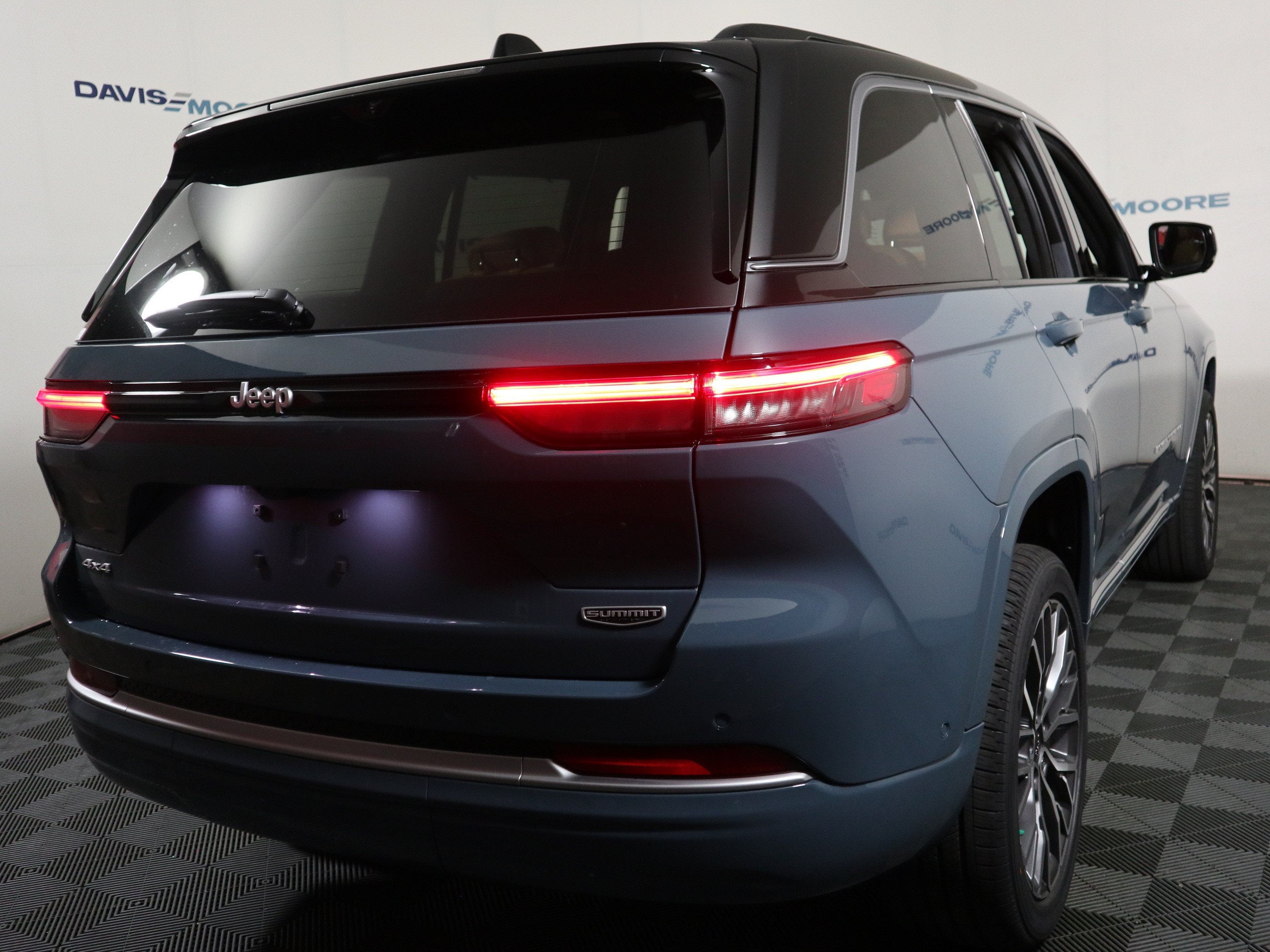 2026 Jeep Grand Cherokee Summit