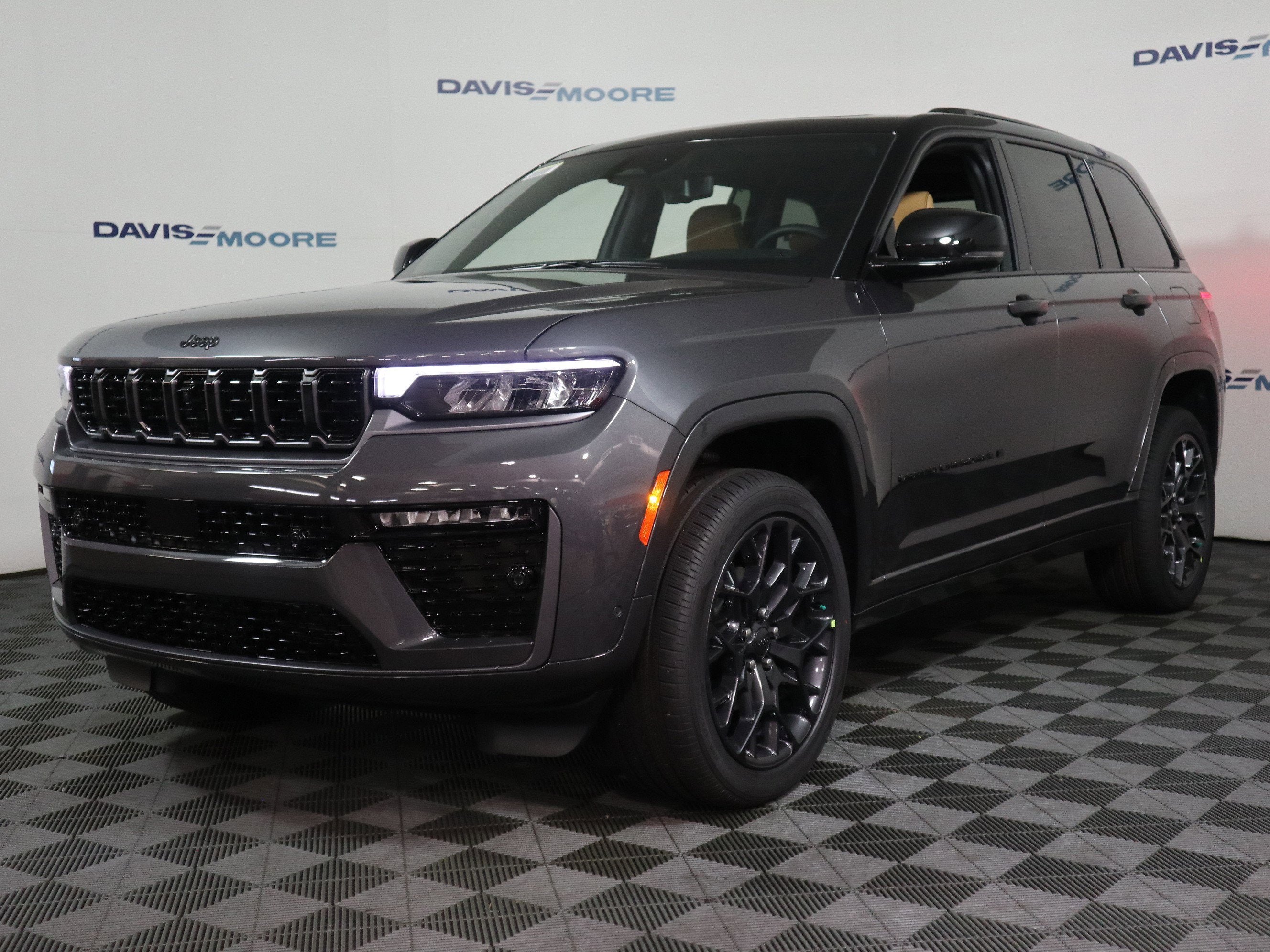 2026 Jeep Grand Cherokee Summit