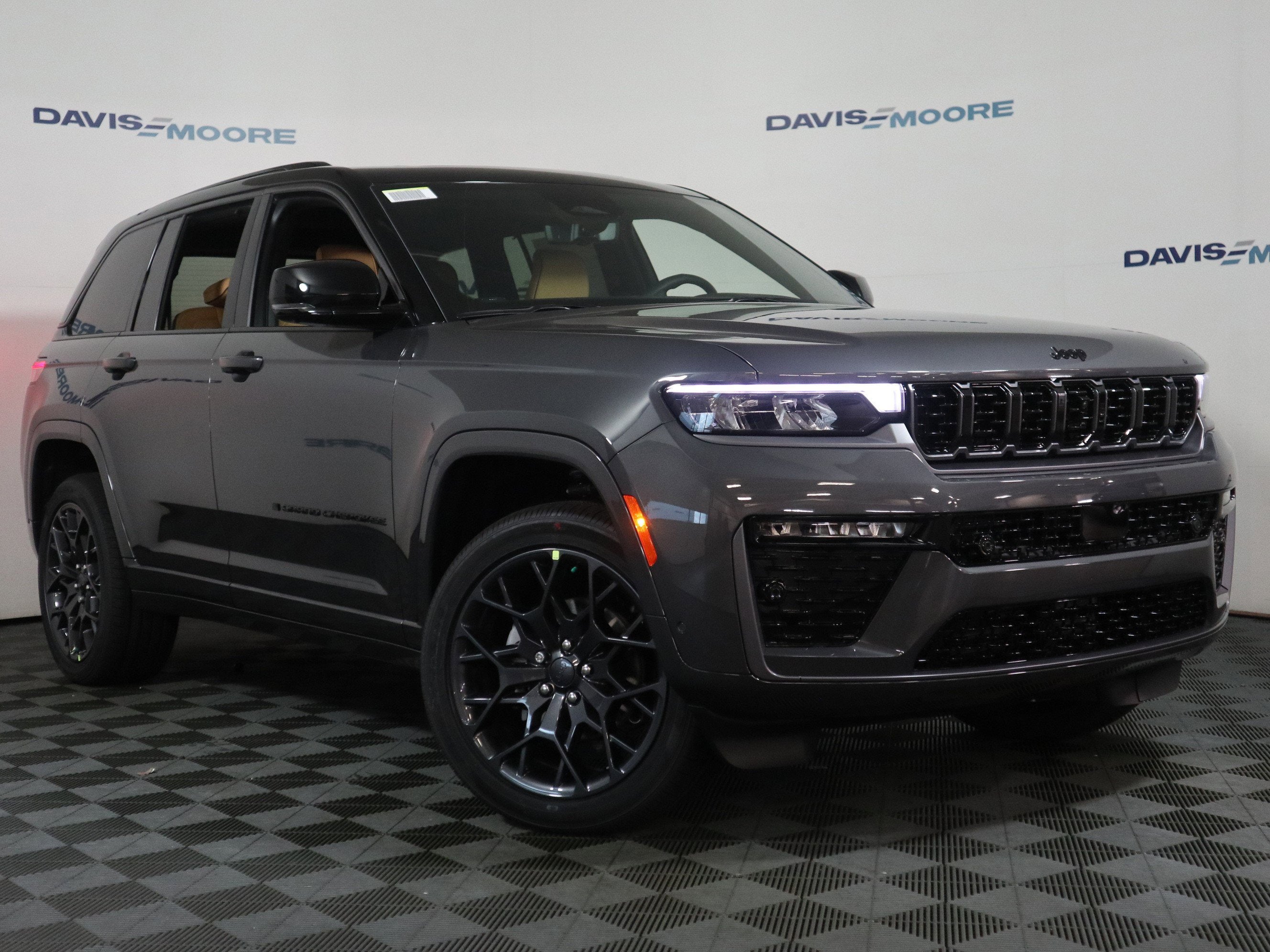 2026 Jeep Grand Cherokee Summit