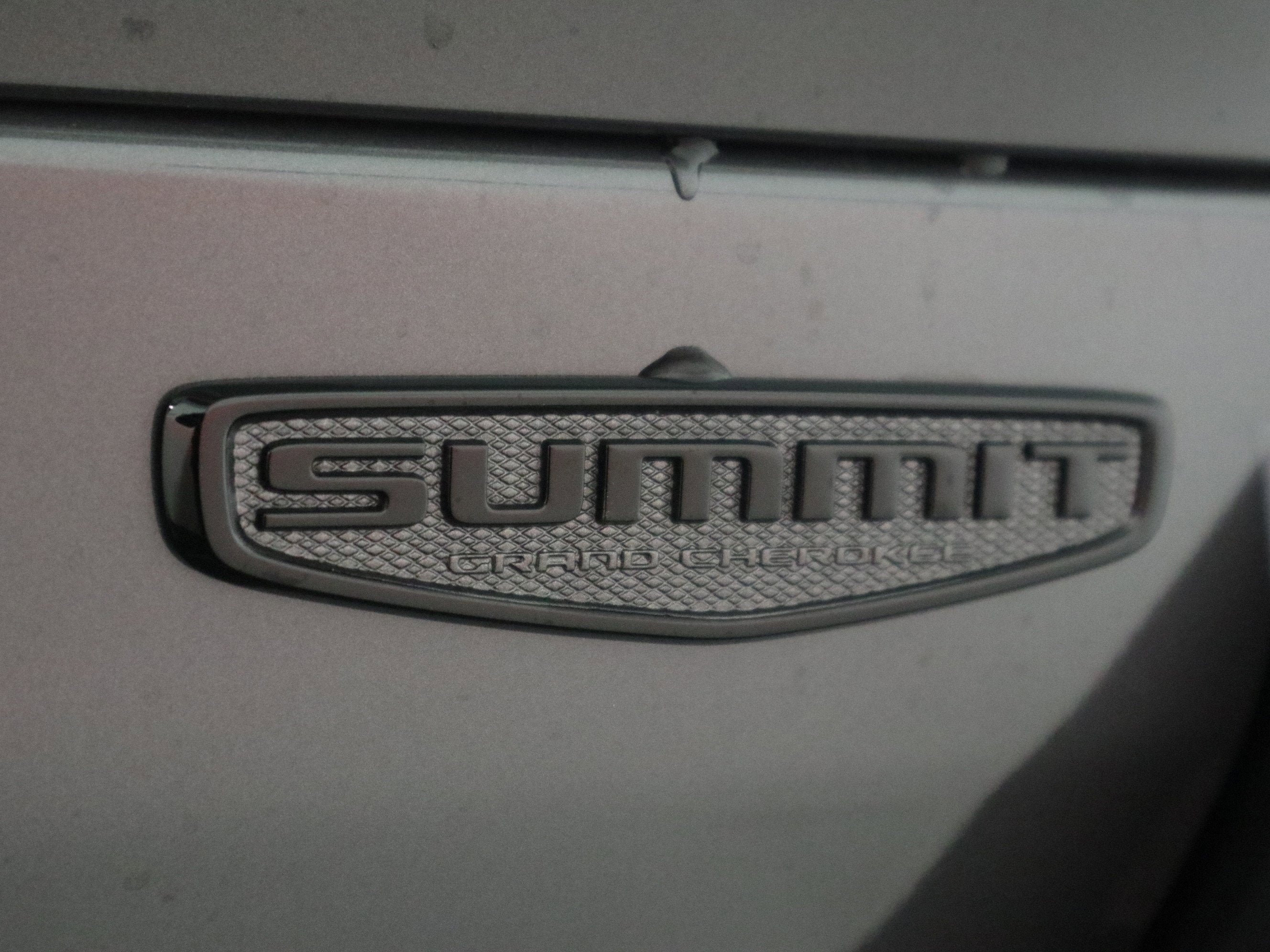 2026 Jeep Grand Cherokee Summit