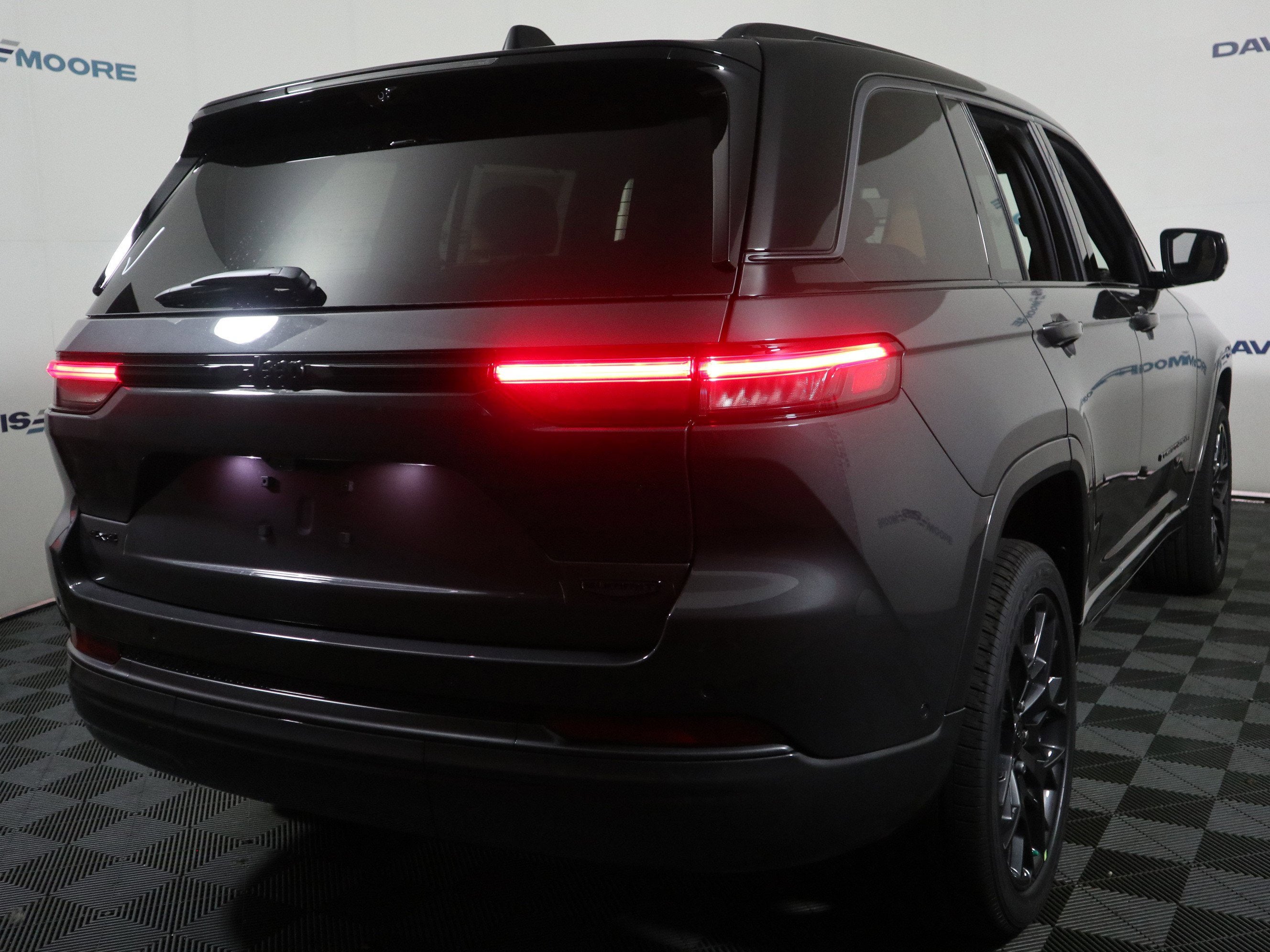 2026 Jeep Grand Cherokee Summit