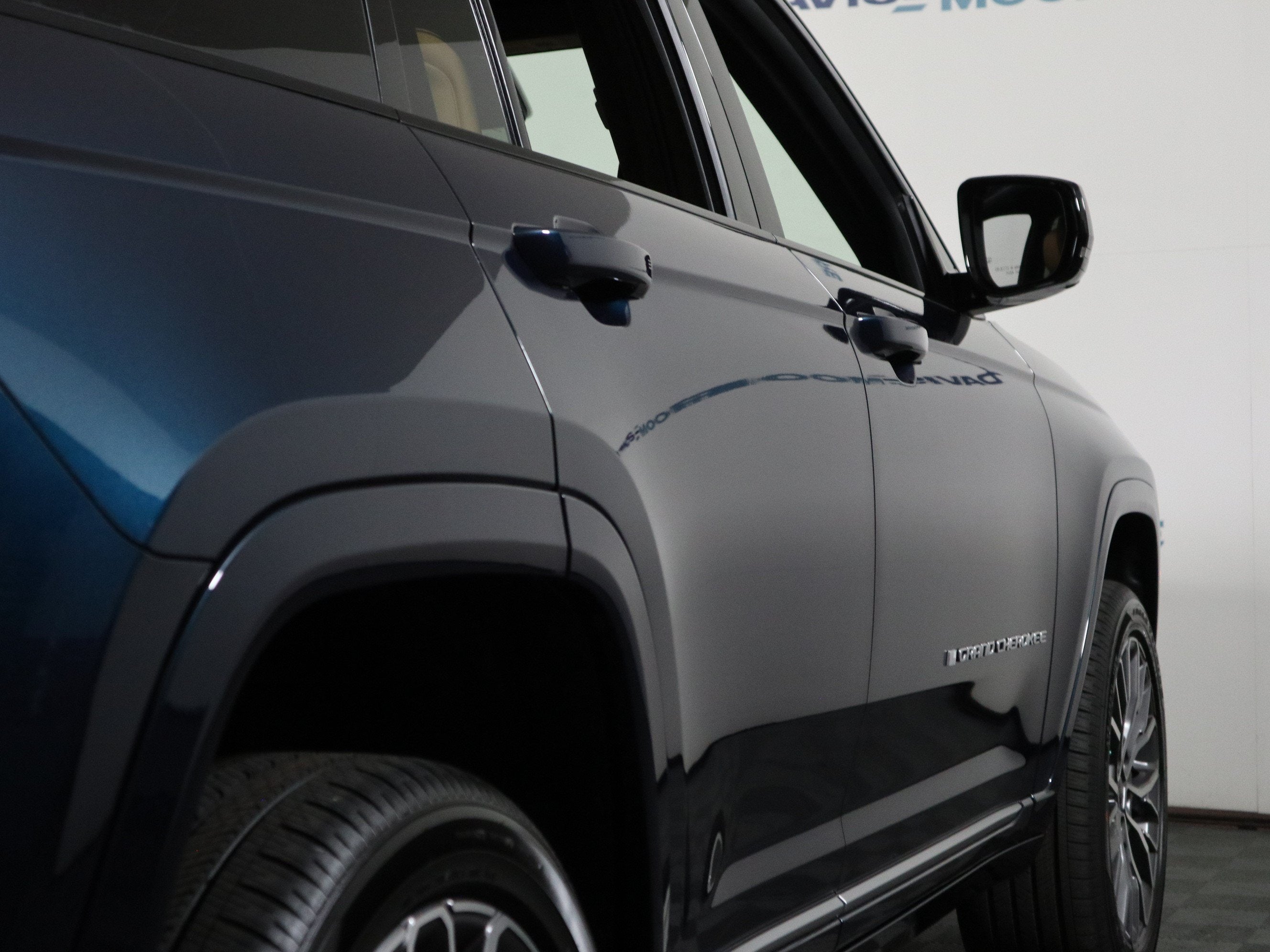 2027 Jeep Grand Cherokee Summit
