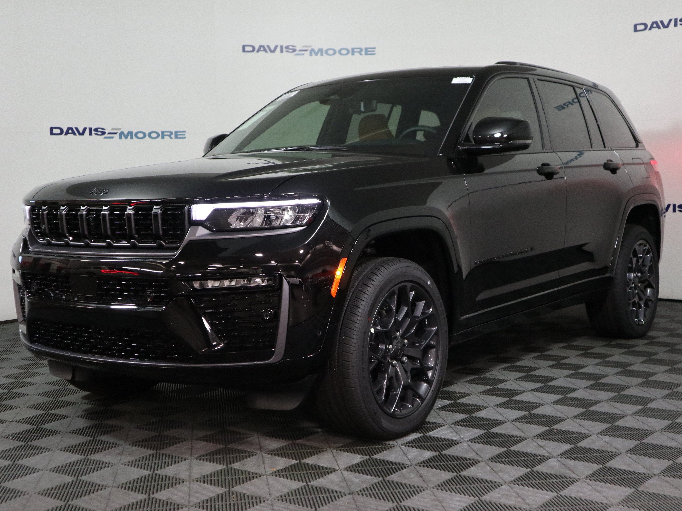 2026 Jeep Grand Cherokee Summit