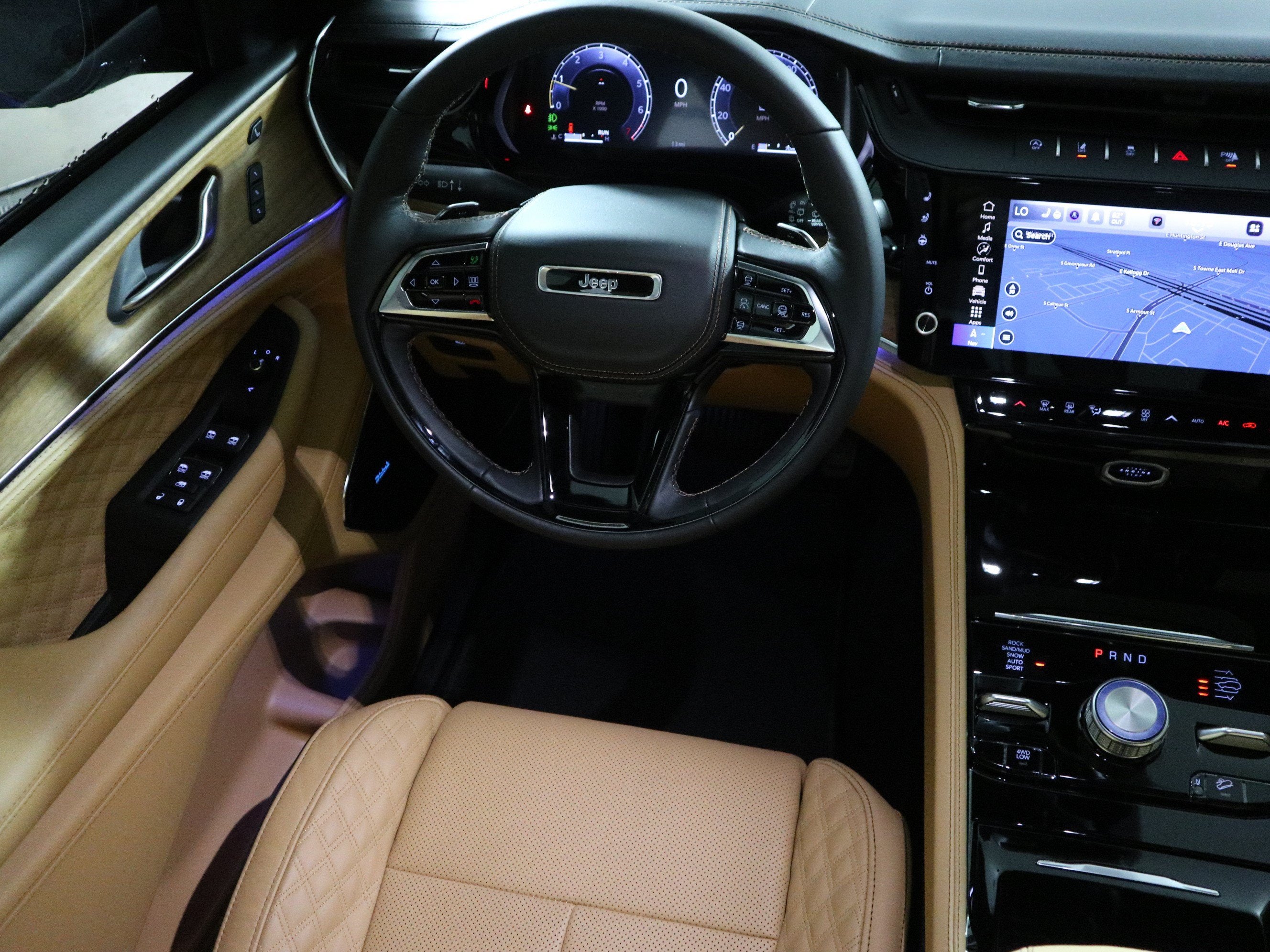 2026 Jeep Grand Cherokee Summit