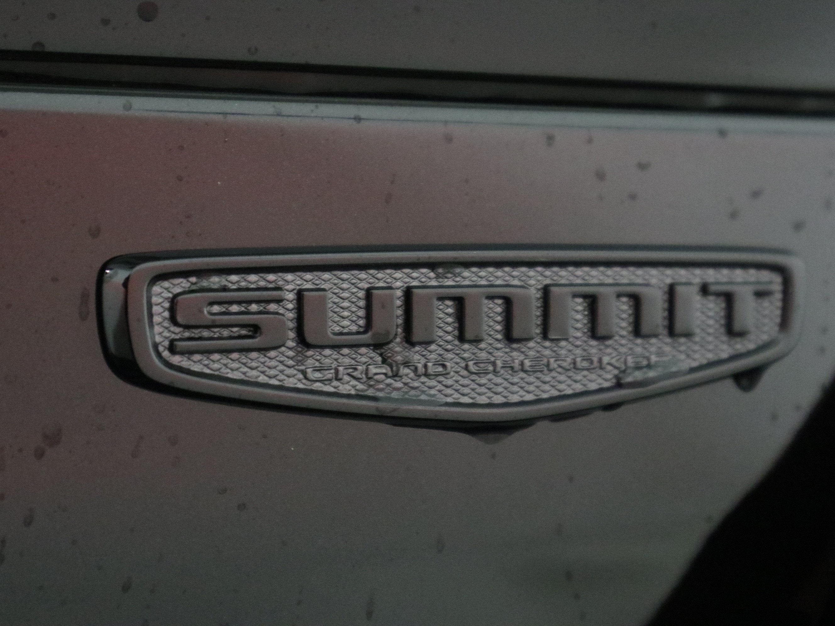 2026 Jeep Grand Cherokee Summit