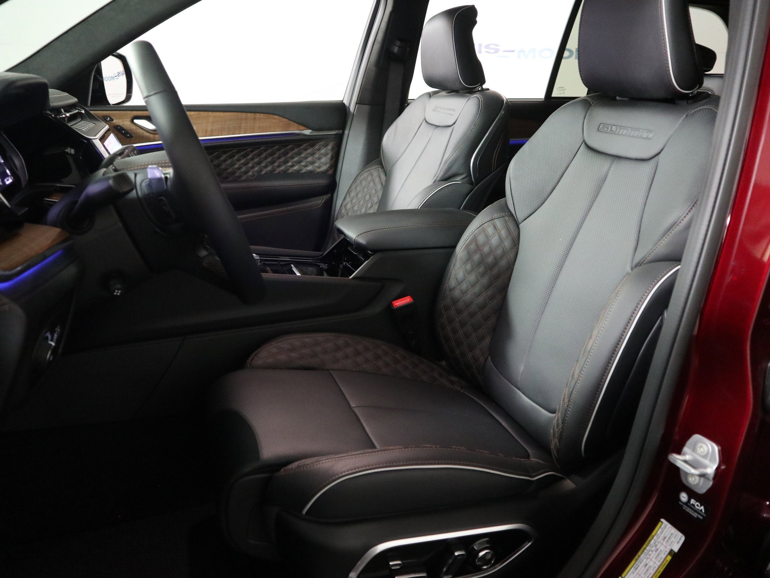 2026 Jeep Grand Cherokee Summit