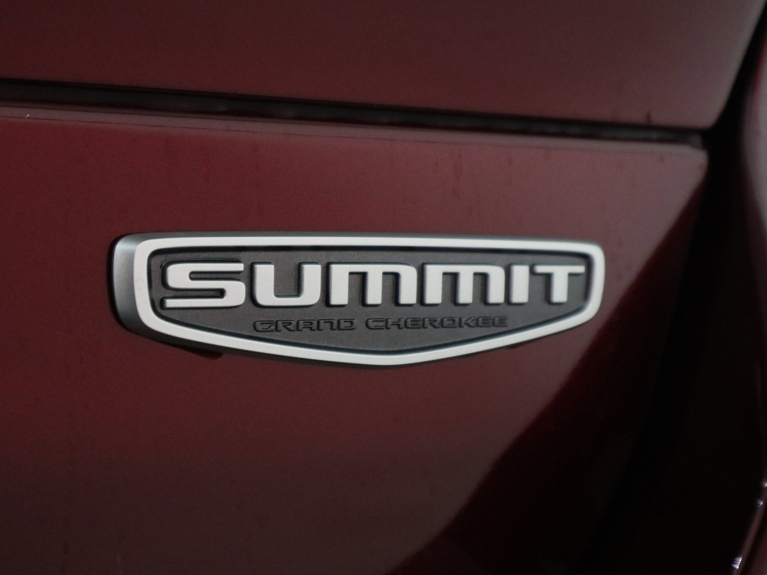 2026 Jeep Grand Cherokee Summit
