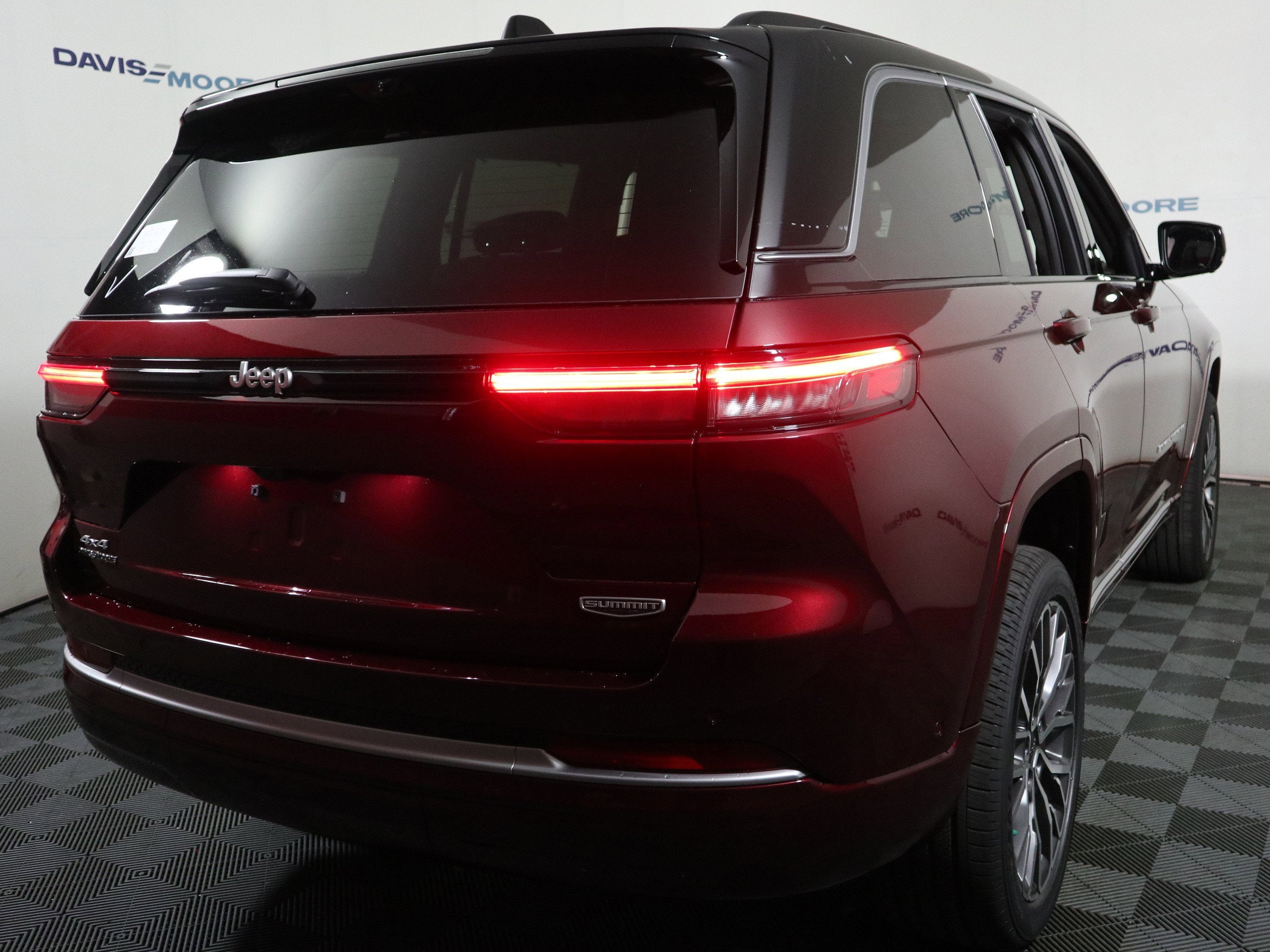 2026 Jeep Grand Cherokee Summit